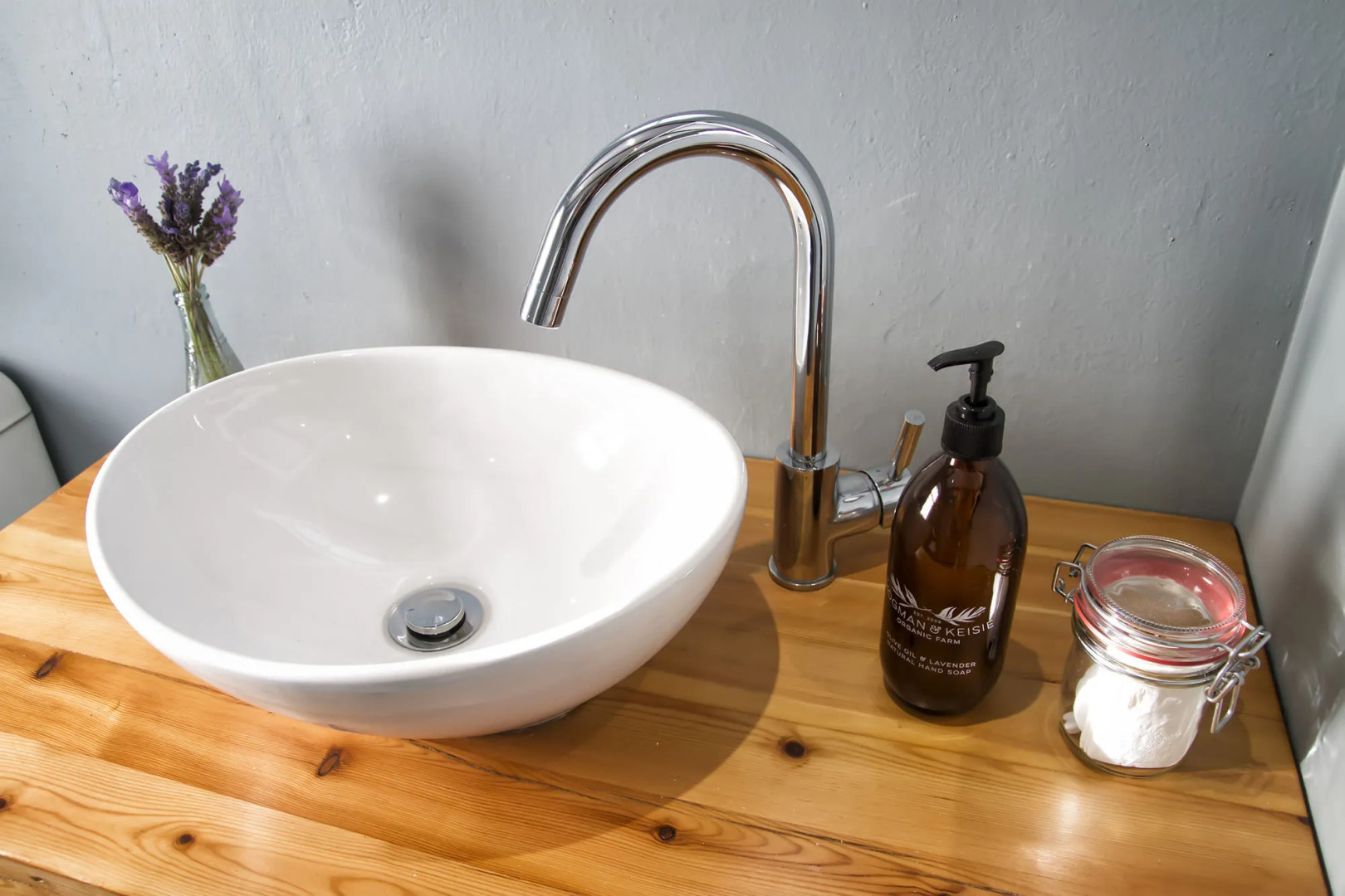 Kogman and Keisie Guest Farm