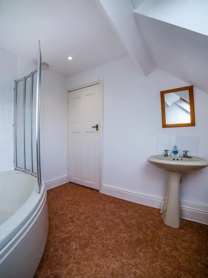 The Briary Hotel - Guest House