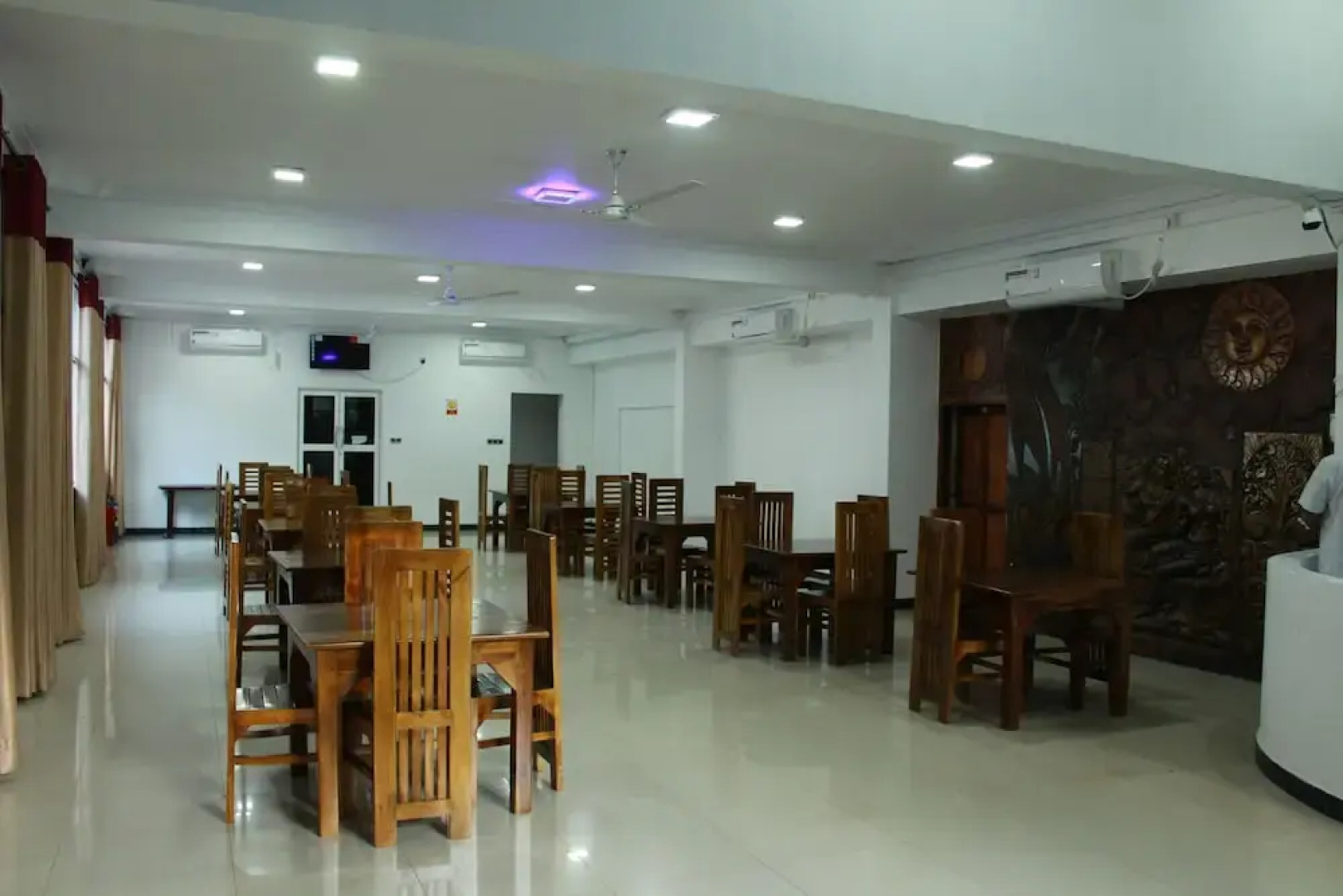 Thampa Tourist Hotel in Vavuniya