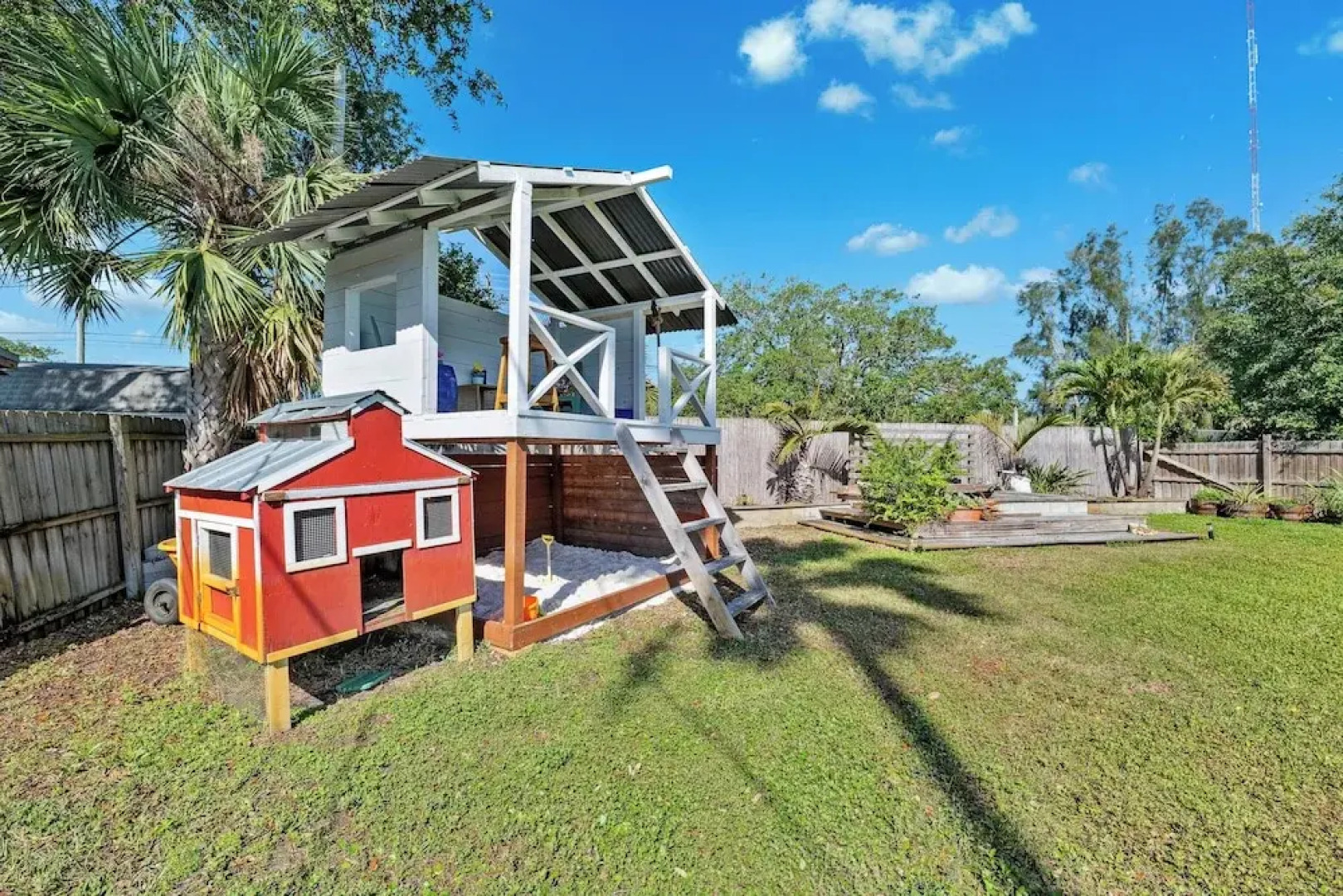 Sleek Home w/ Hot Tub, Koi Pond & Yard in Seminole