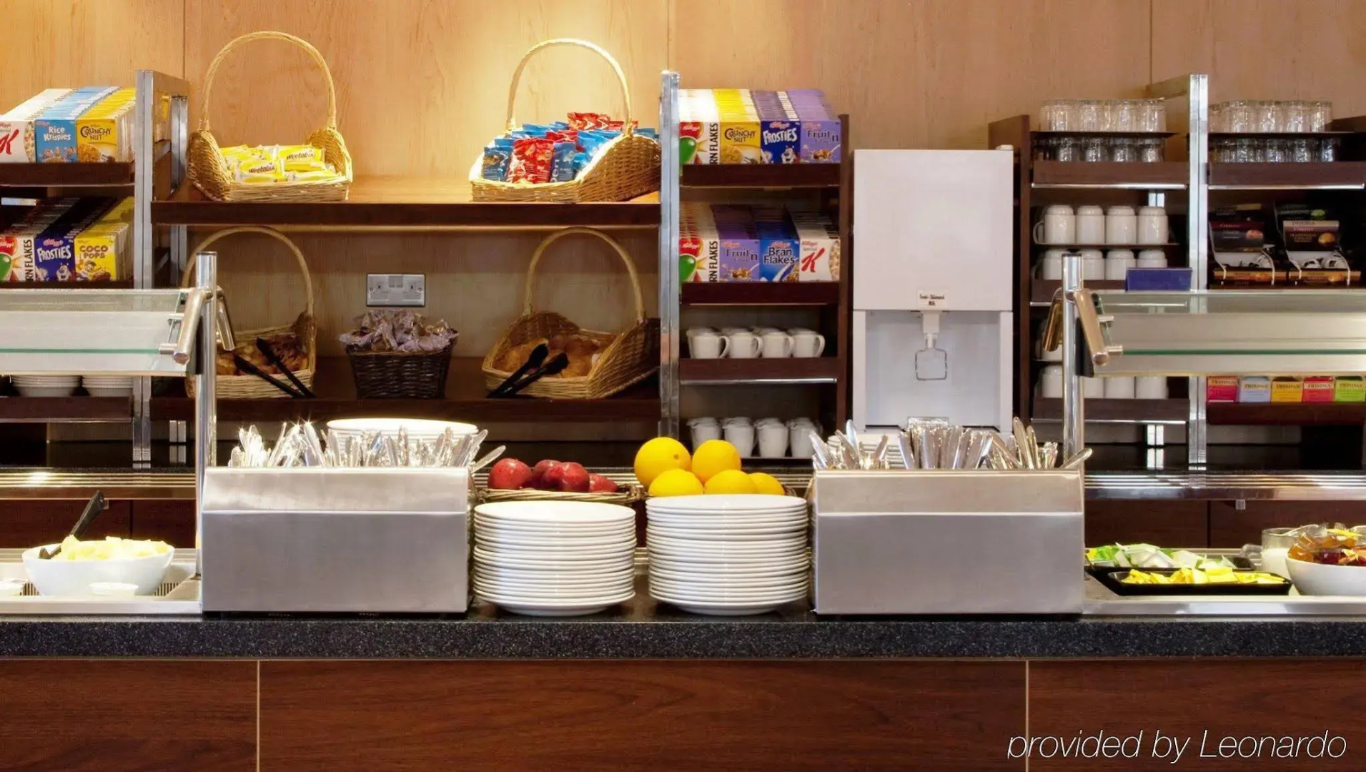 Holiday Inn Express London-Epsom Downs by IHG