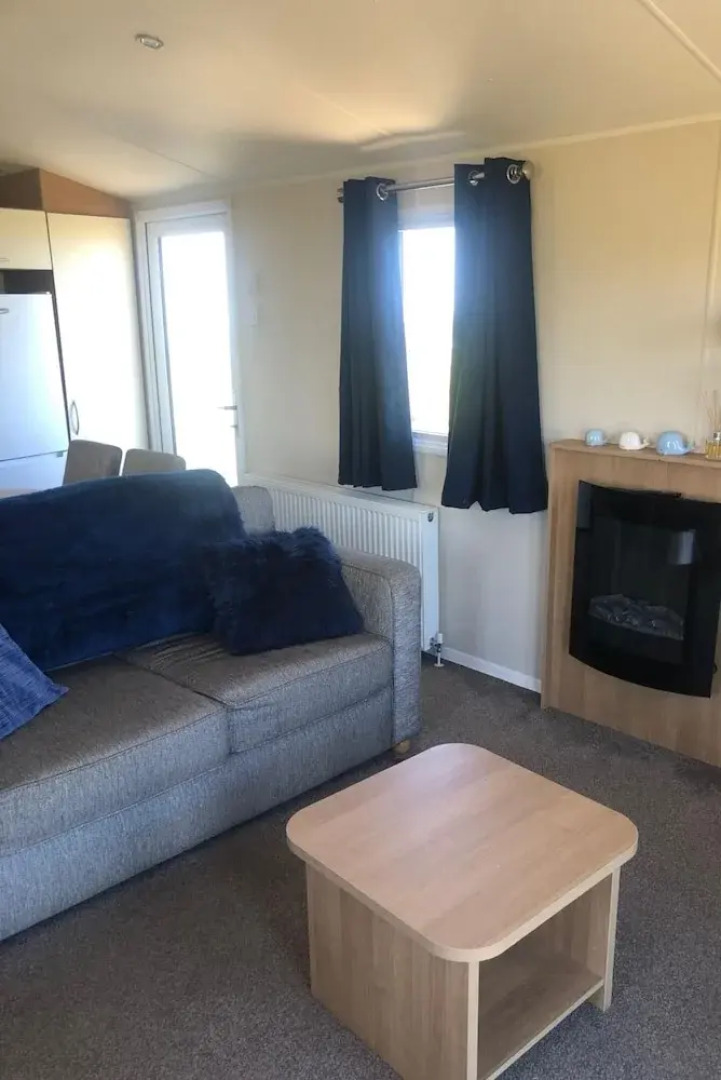 Gwel y Mor 2-bed Chalet With Sea Views & Terrace