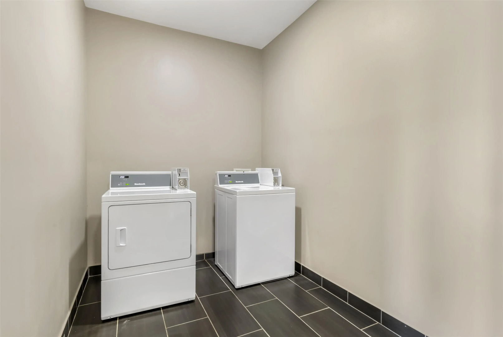 Best Western Commerce Inn