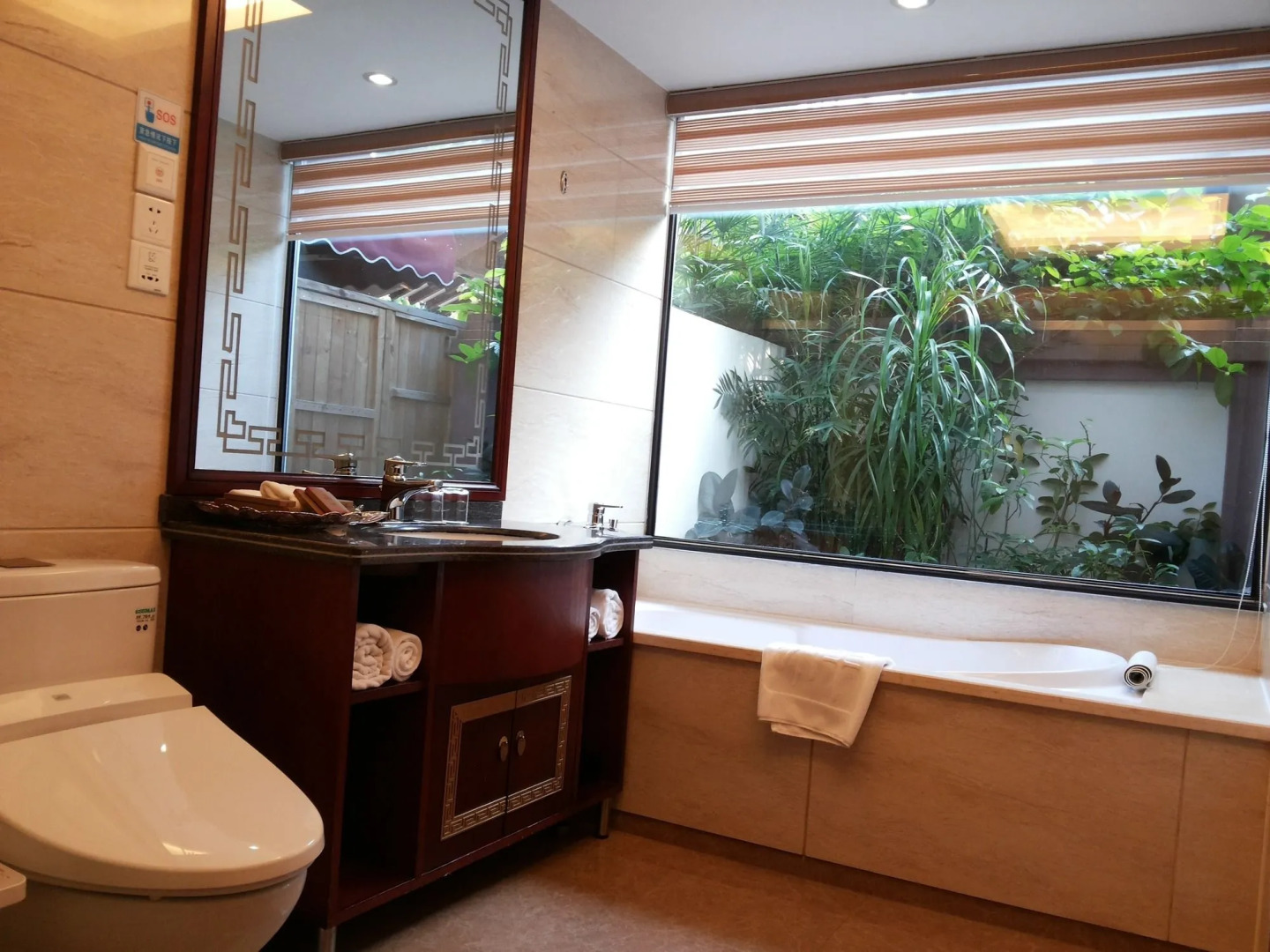 Guilinyi Royal Palace