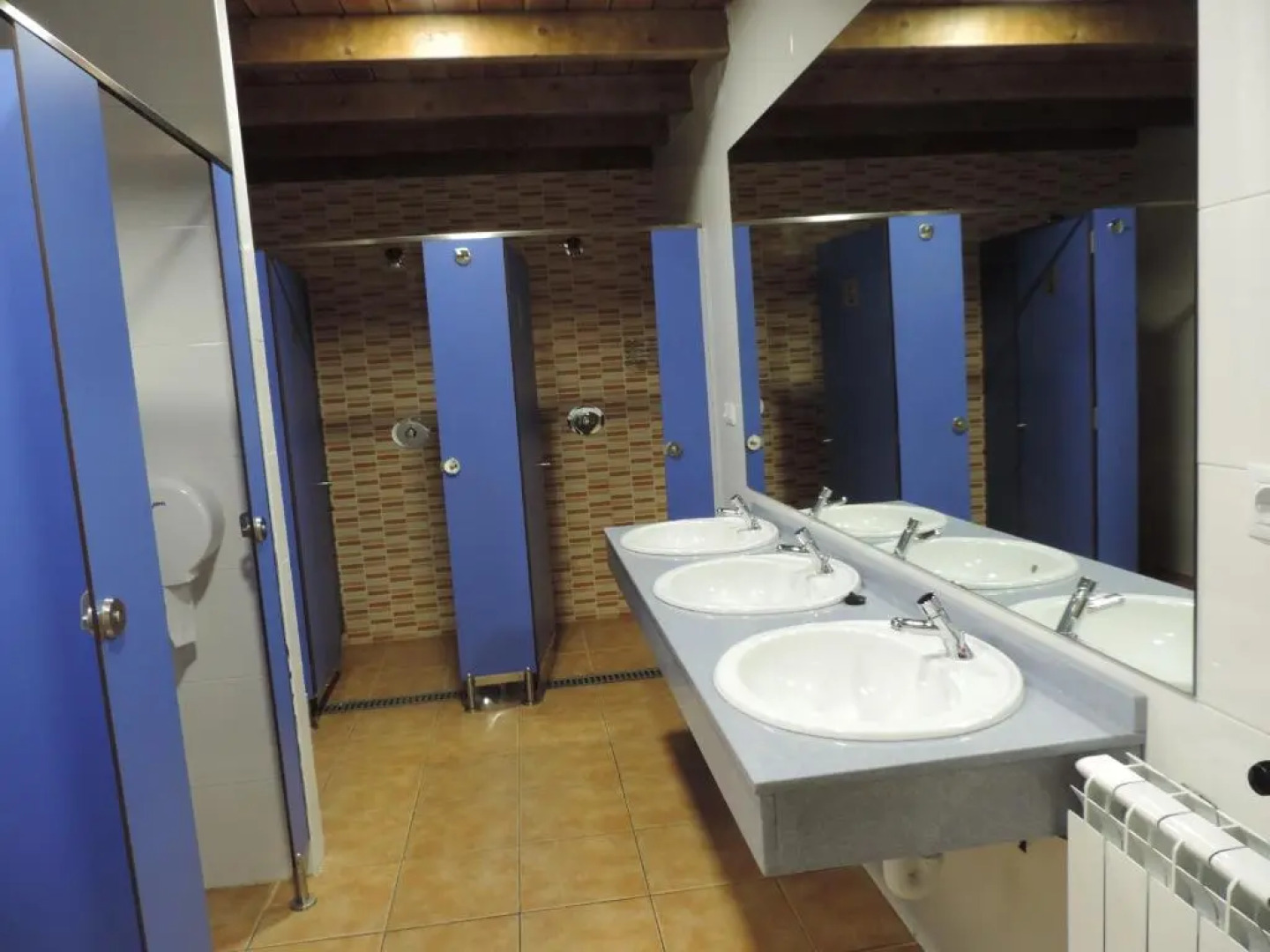 Albergue Santo Tomás de Canterbury - Hostel