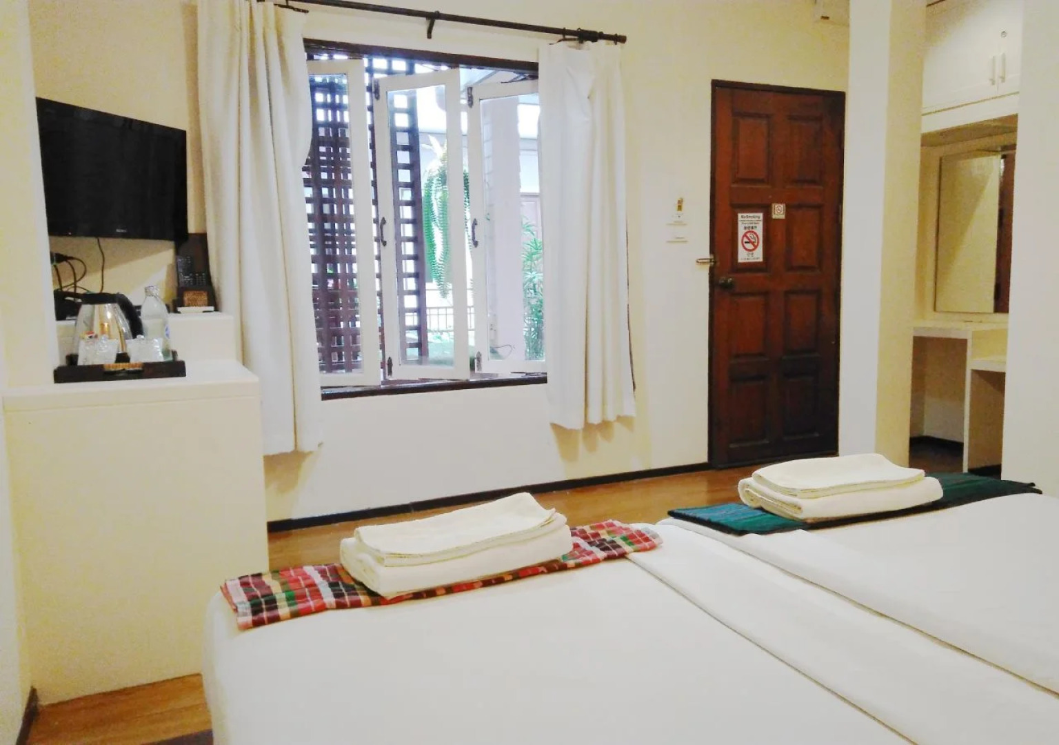 Thanicha Resort Amphawa