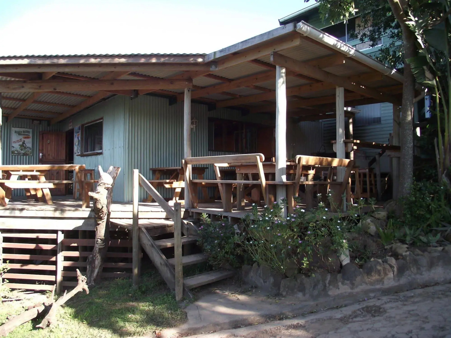 Buccaneers Backpackers