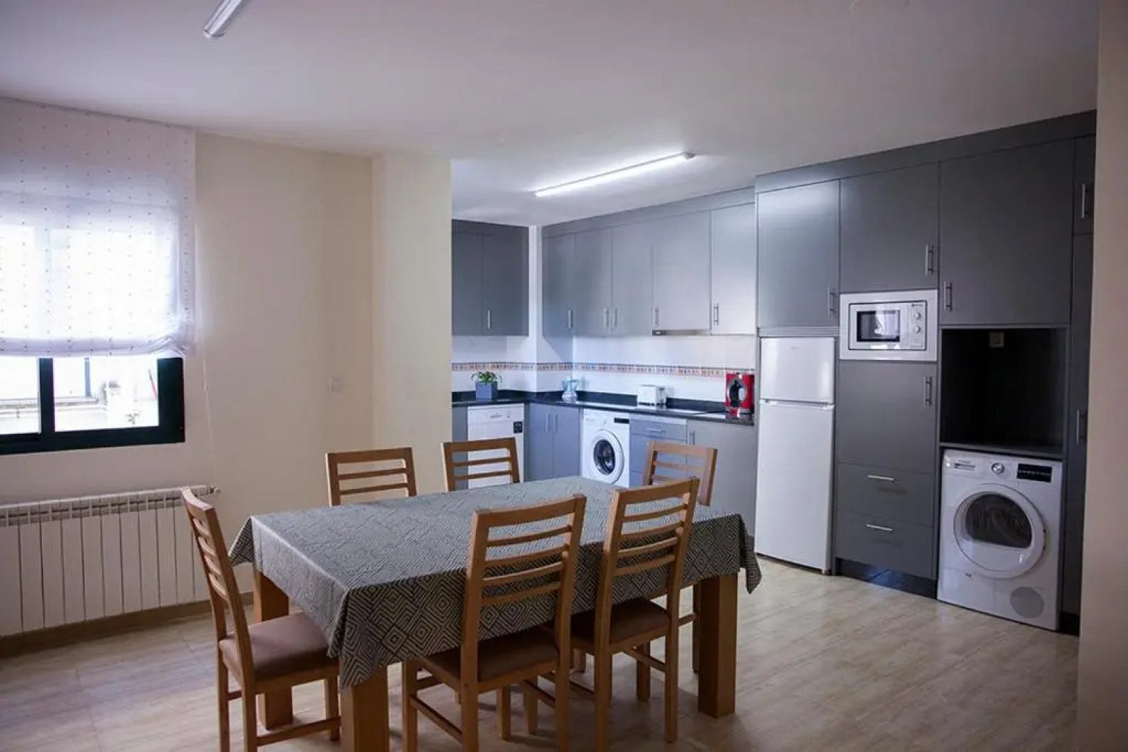 Laros Pios Alojamiento 1