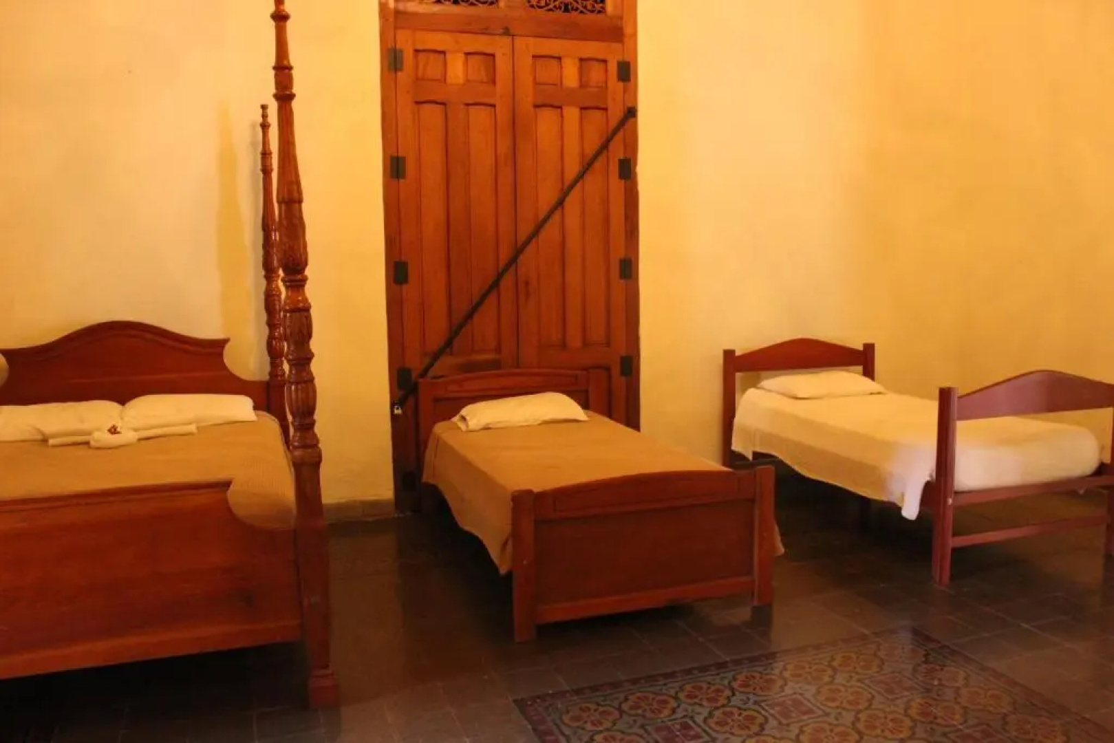 Backpackers Inn
