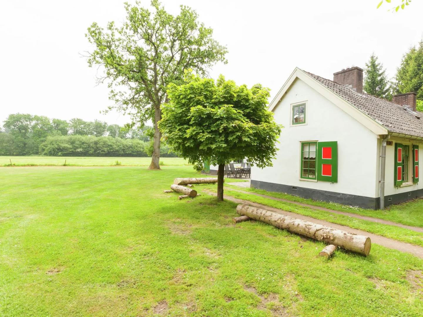 Serene Holiday Home in Baarn with Private Garden