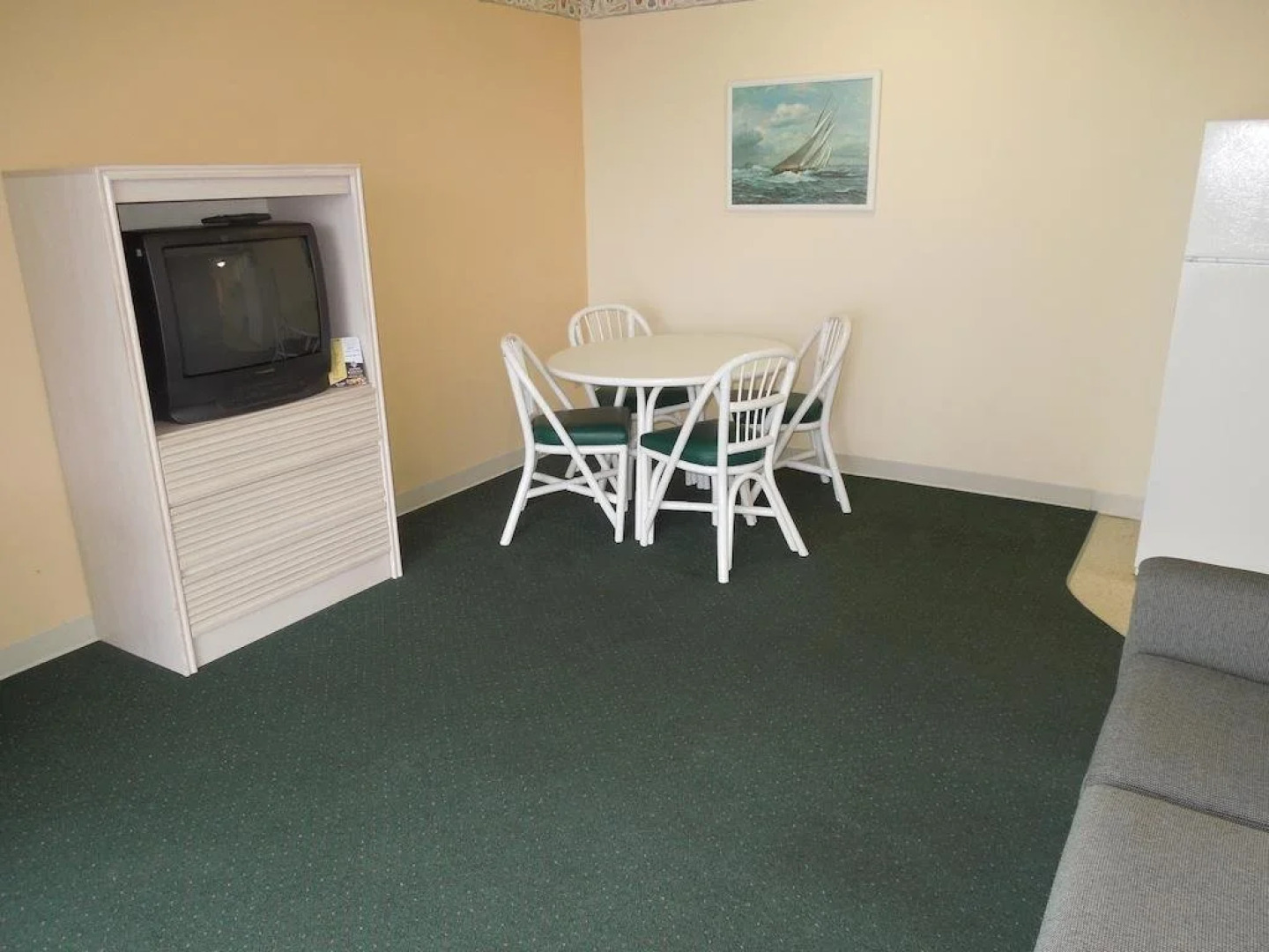 Mahalo Diamond Beach