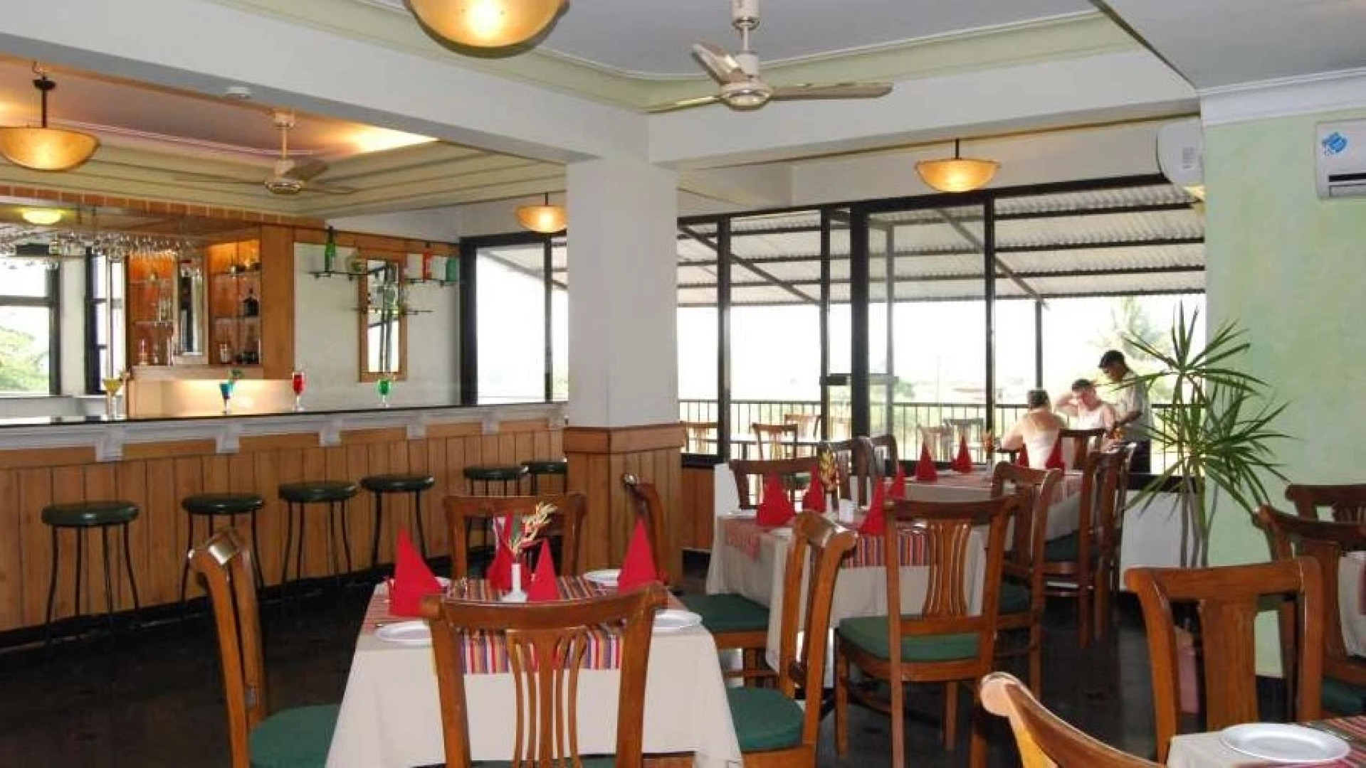 Palmarinha Resort & Suites