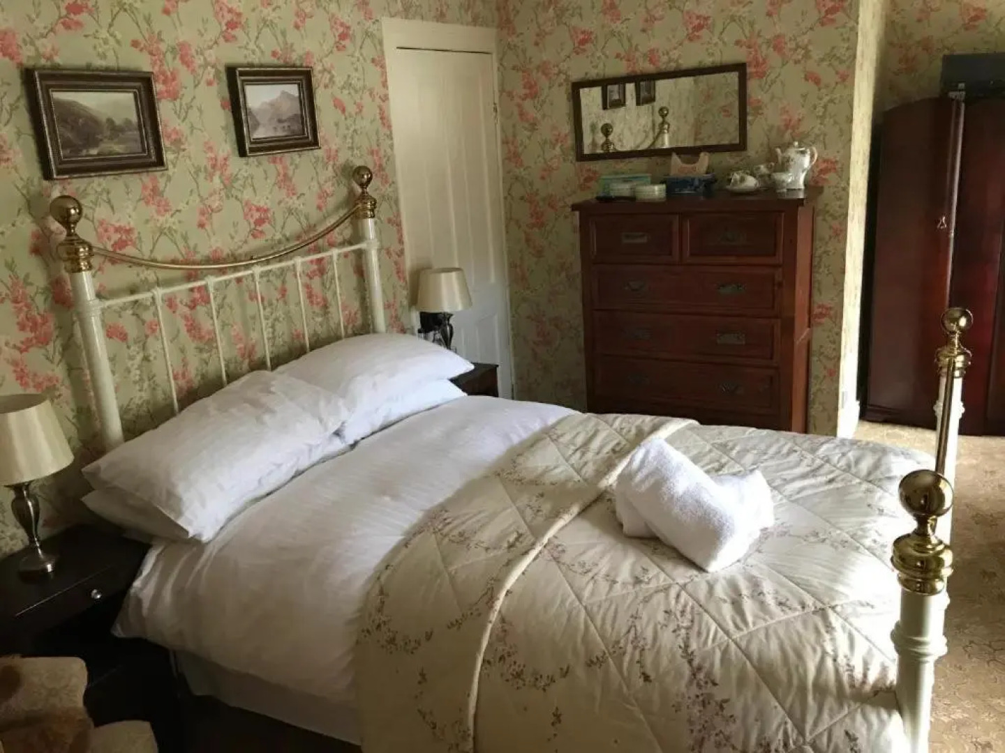 Basil Sheils B&B Accommodation Armagh