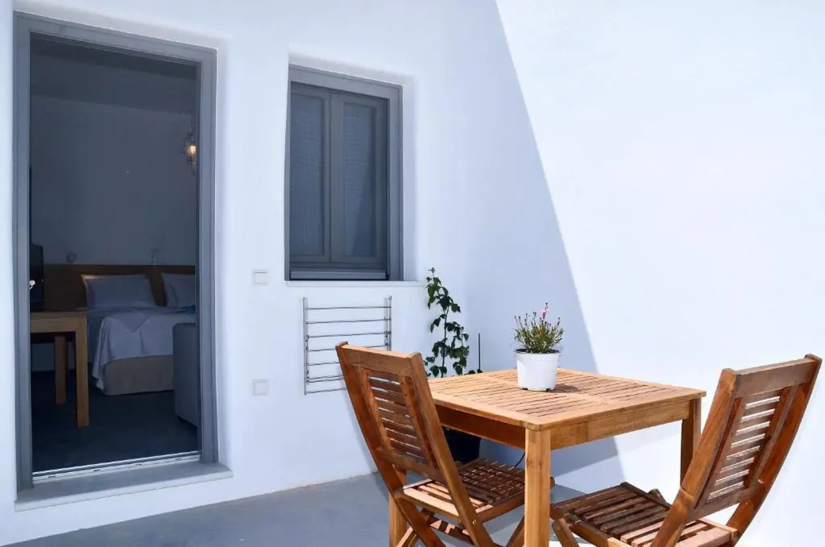 Ionathan Koufonisia Suites