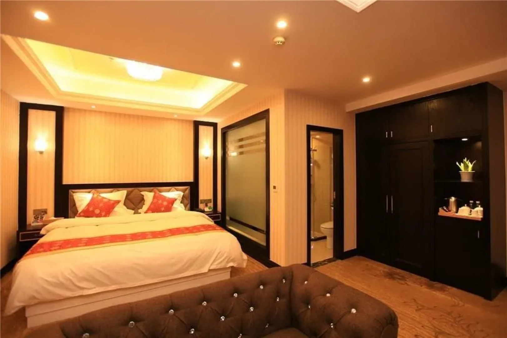 chengdujiayunjiudian