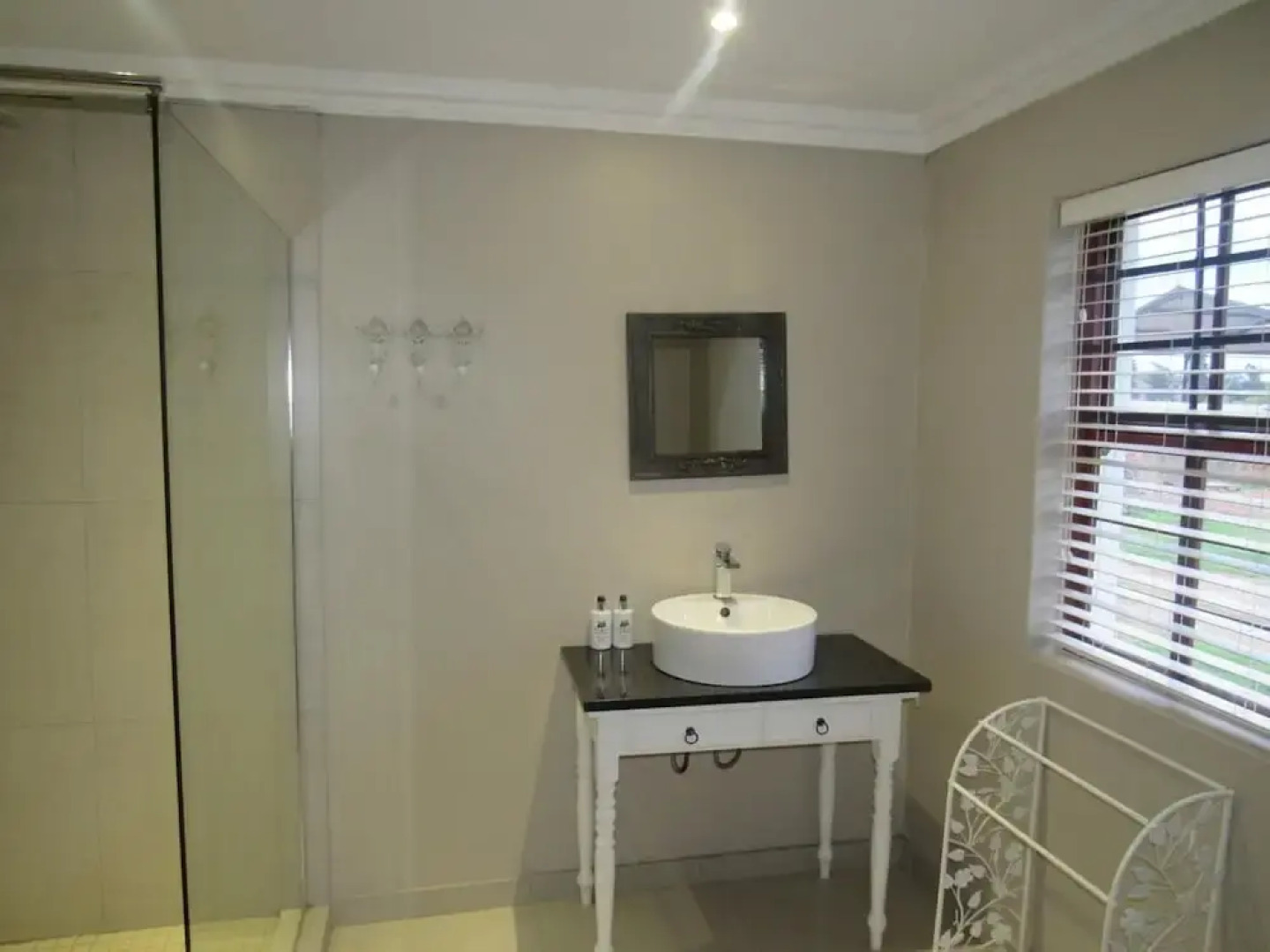 Happy Lands Self Catering B&B