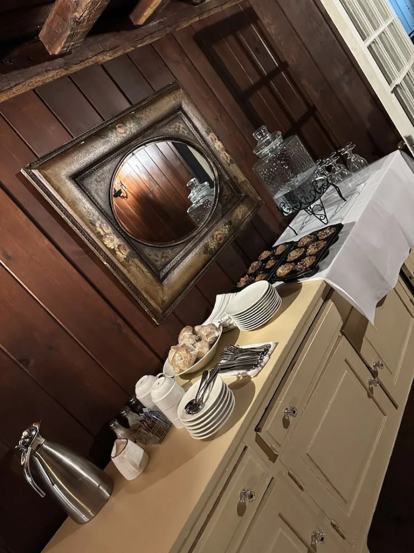 The General Stanton Inn