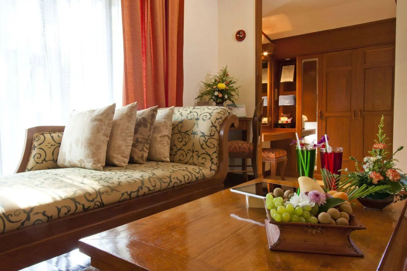 Sunrise Tropical Resort