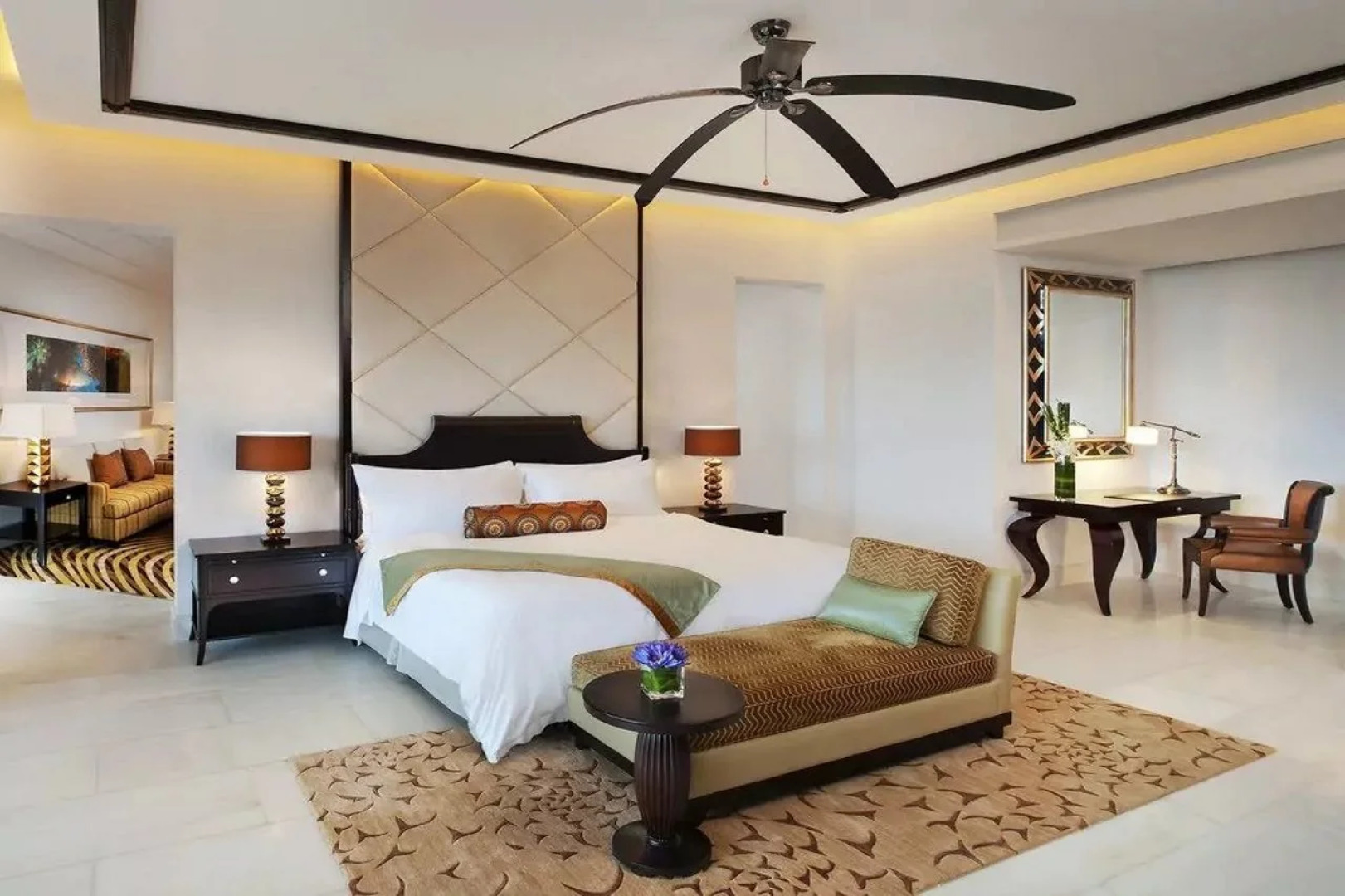 Курорт The St. Regis Sanya Yalong Bay