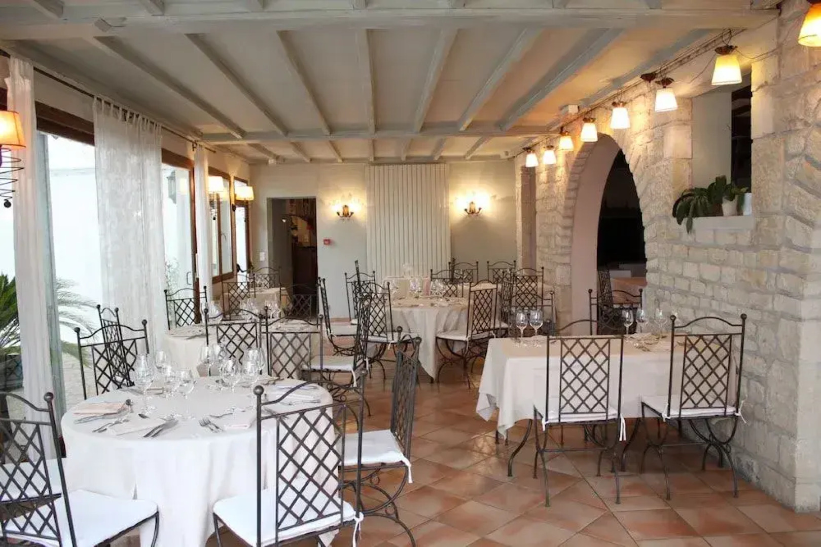 Logis Hôtel Domaine les Falaises