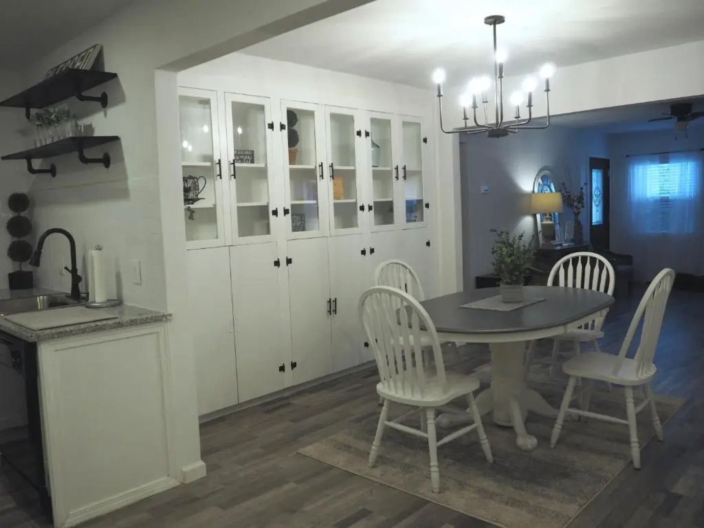 Newly Renovated, Modern 3 Bedroom 2 Bath Farmhouse in the City