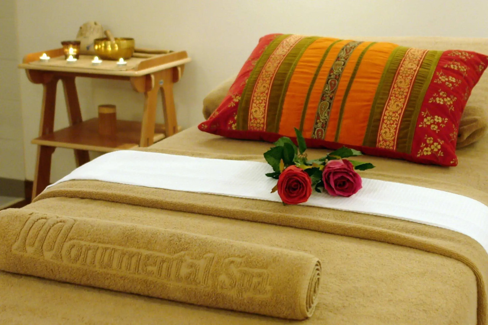 Four Views Monumental Lido