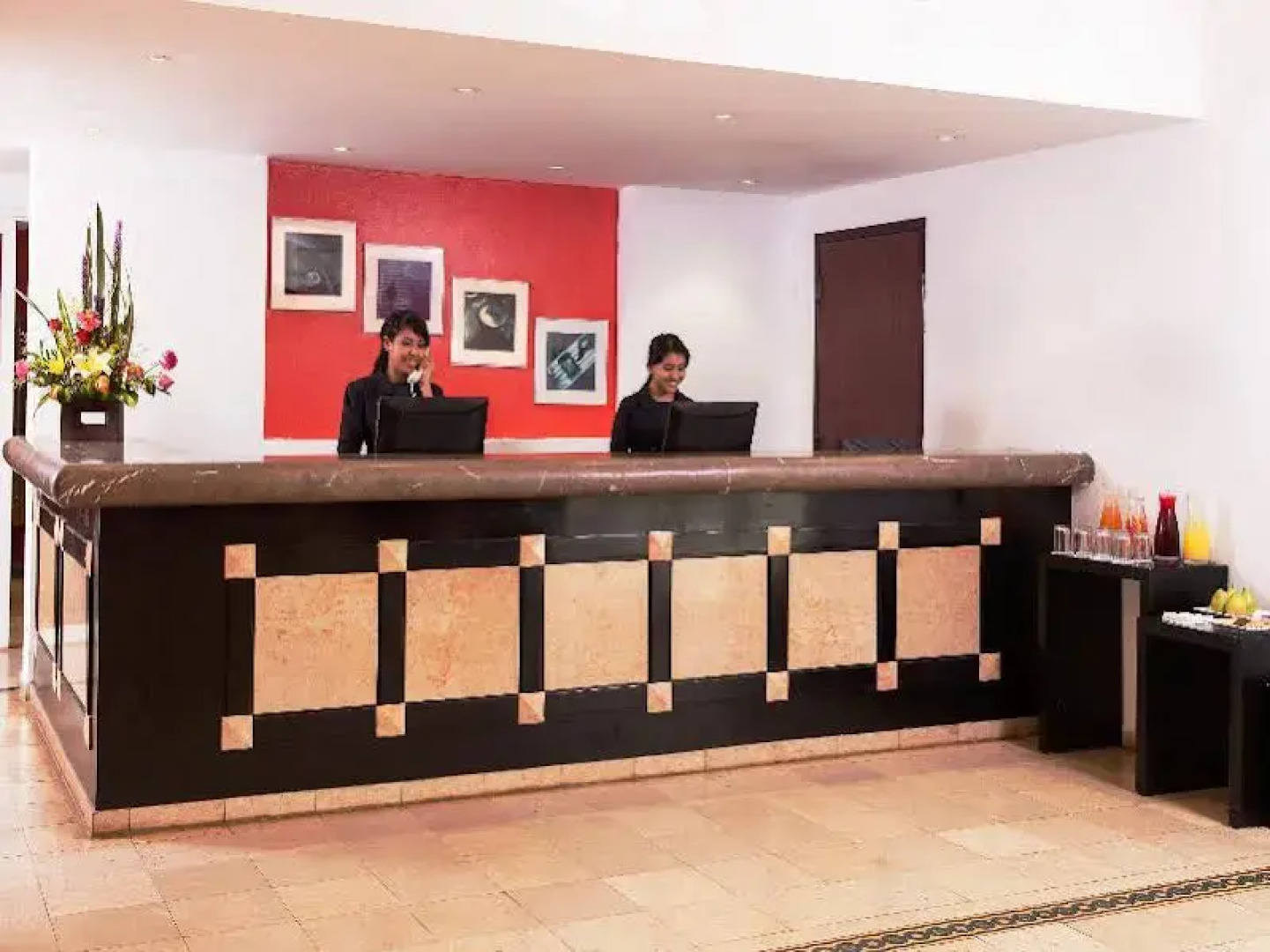 Hotel NH Lázaro Cárdenas