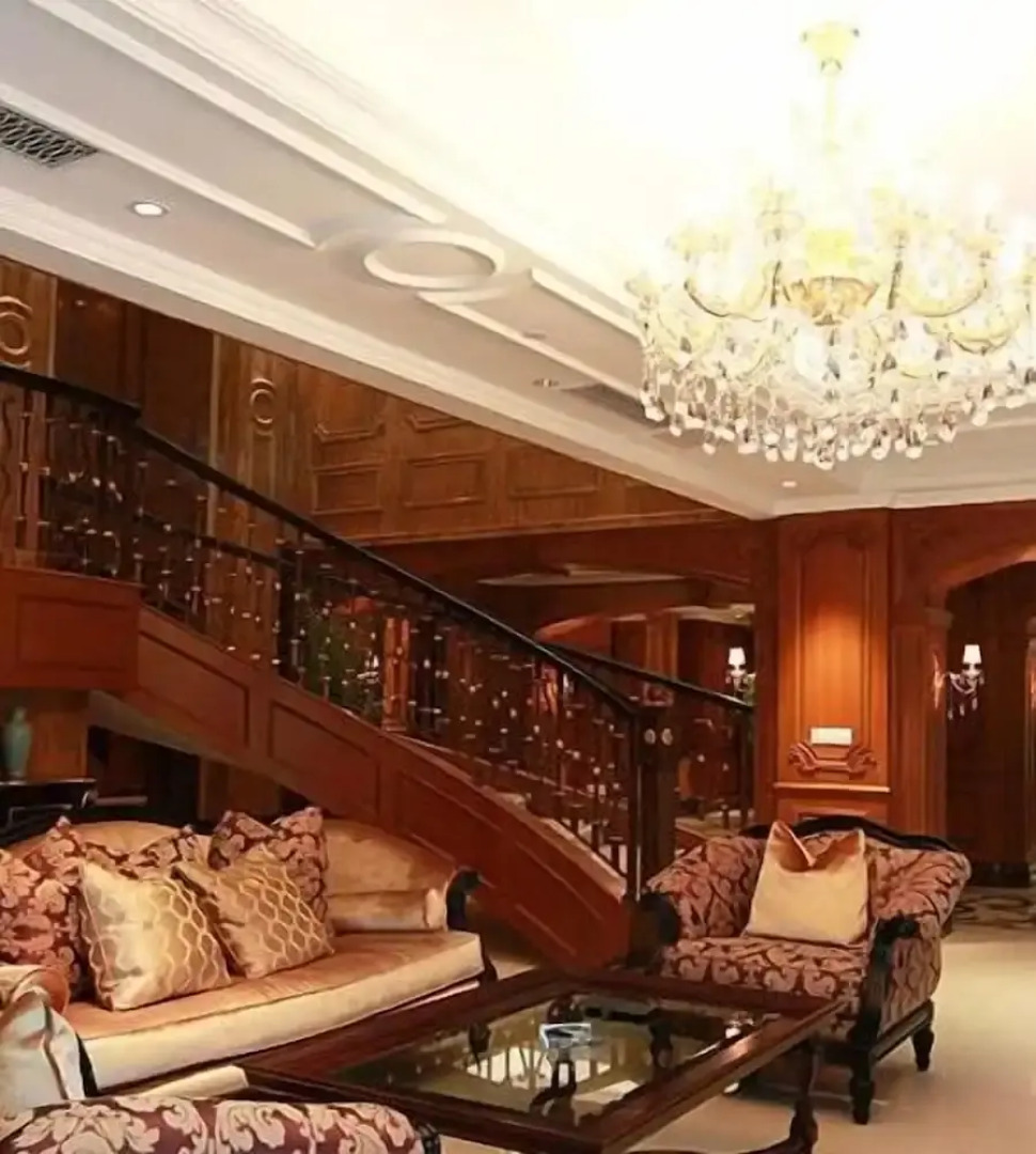 Chongqing Auwi Hotel