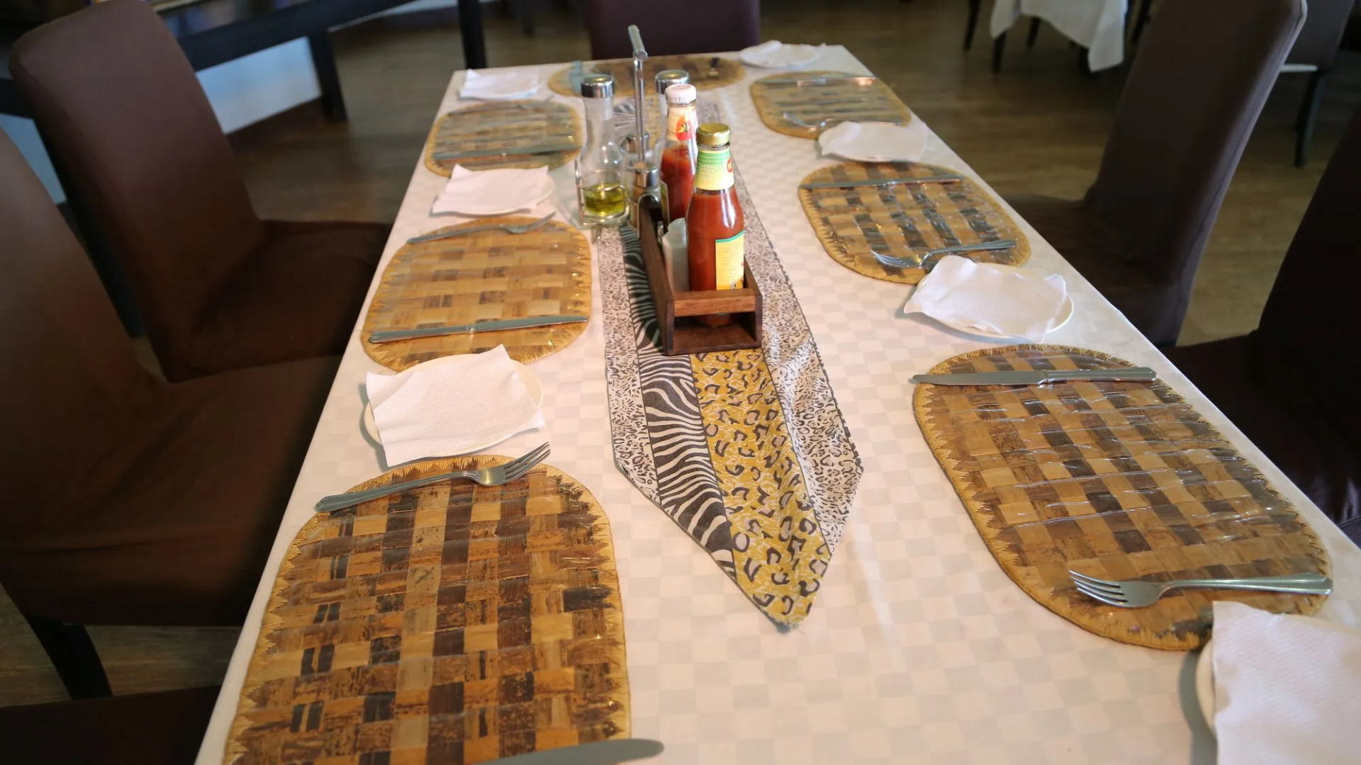 Serengeti Safari Lodge