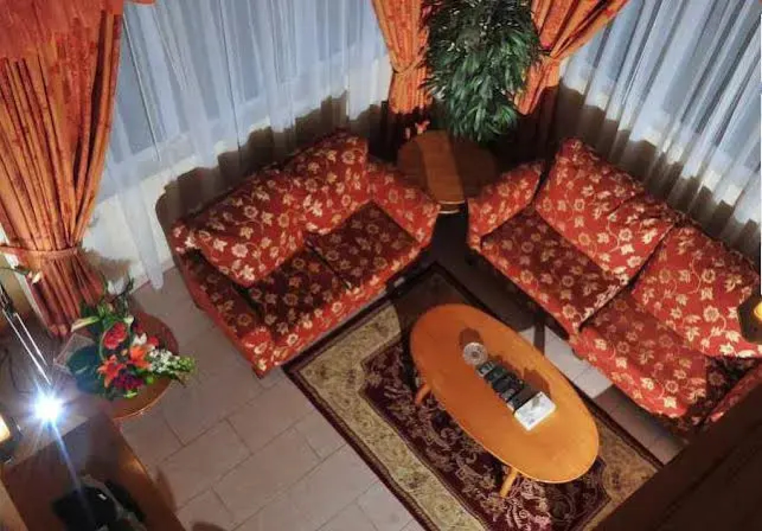 Elite Five Apartments