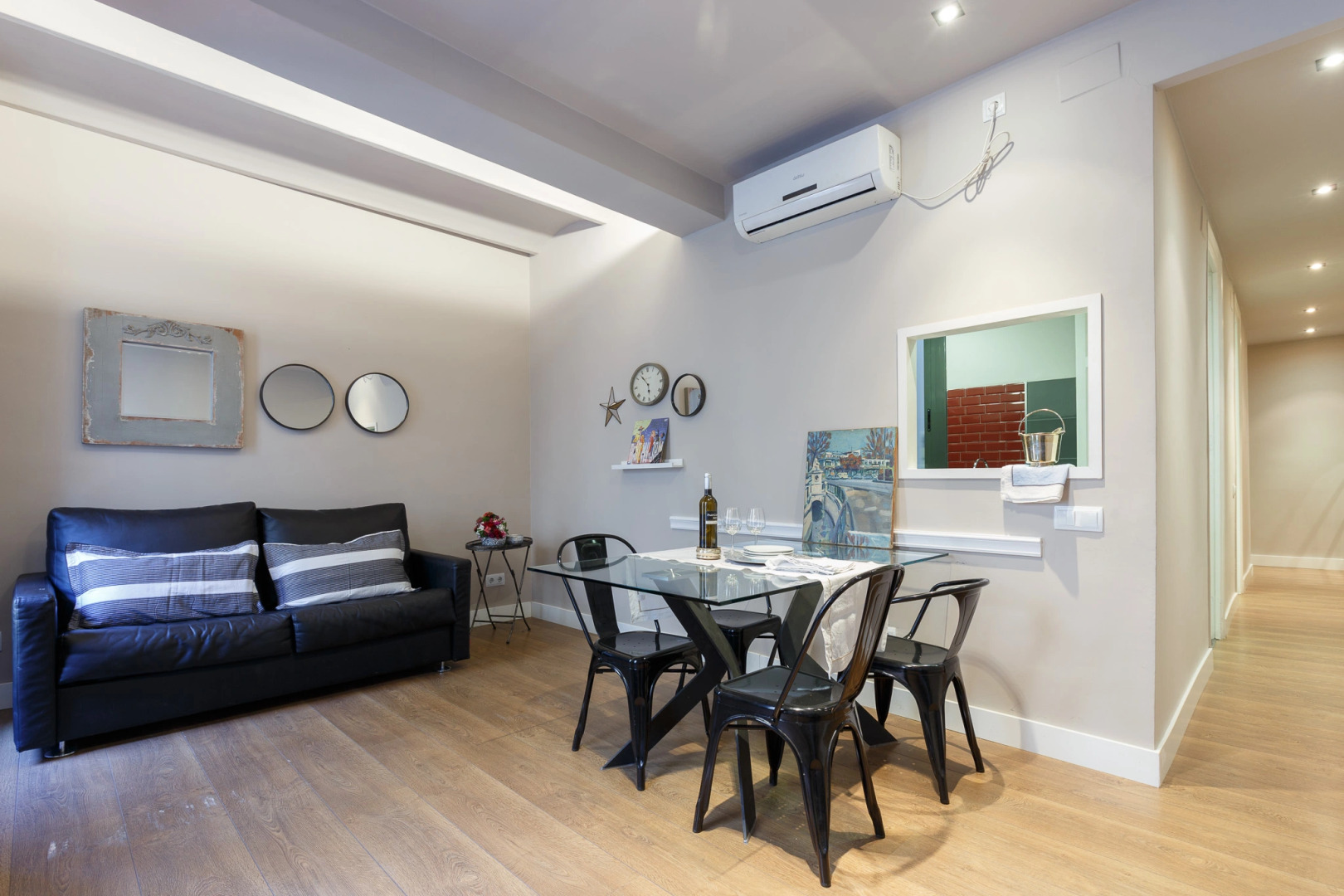 AinB Eixample-Miro Apartments