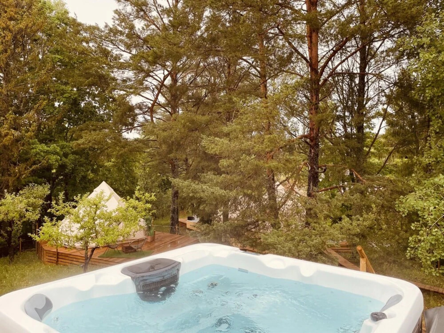 Tent Delhi, a b&b in a Luxury Glamping Style