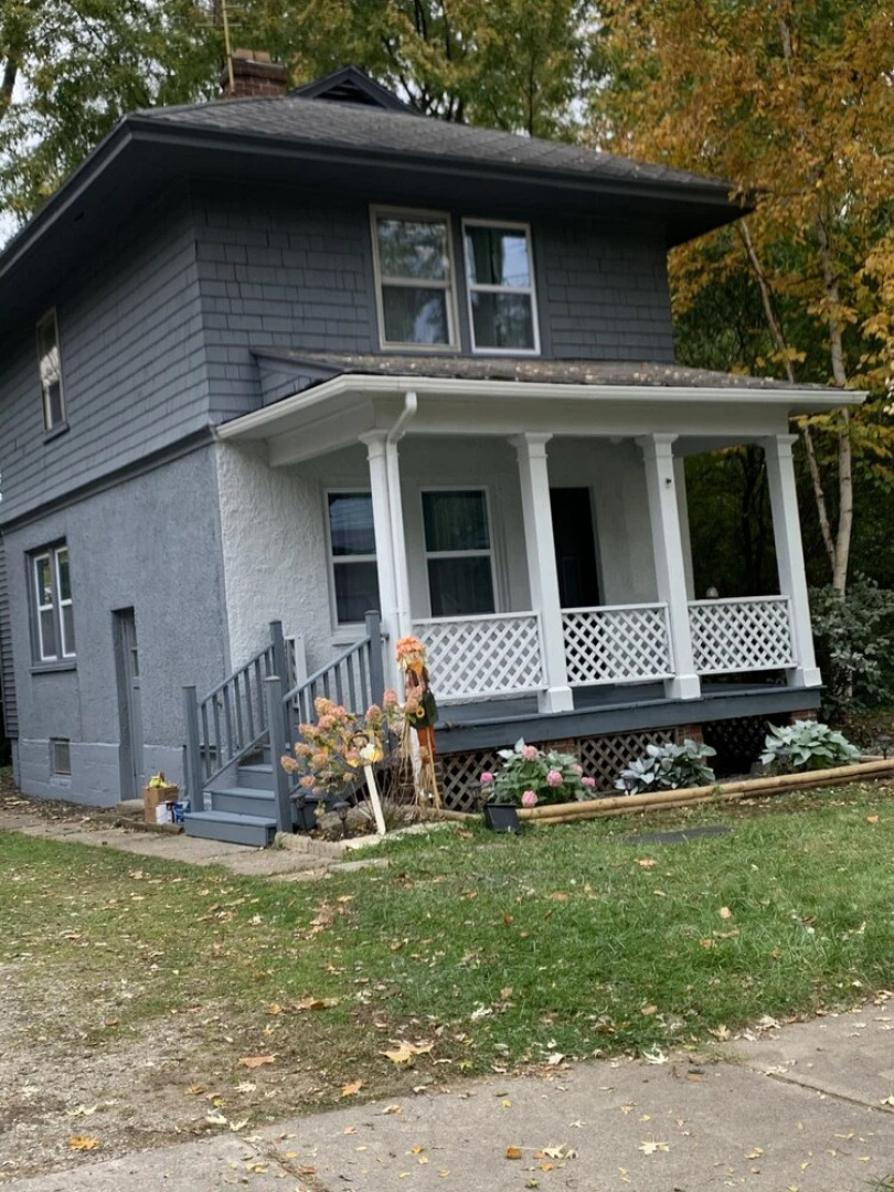 3 Bedroom House in Pontiac near Auburn Hill, Palace DTE Energy