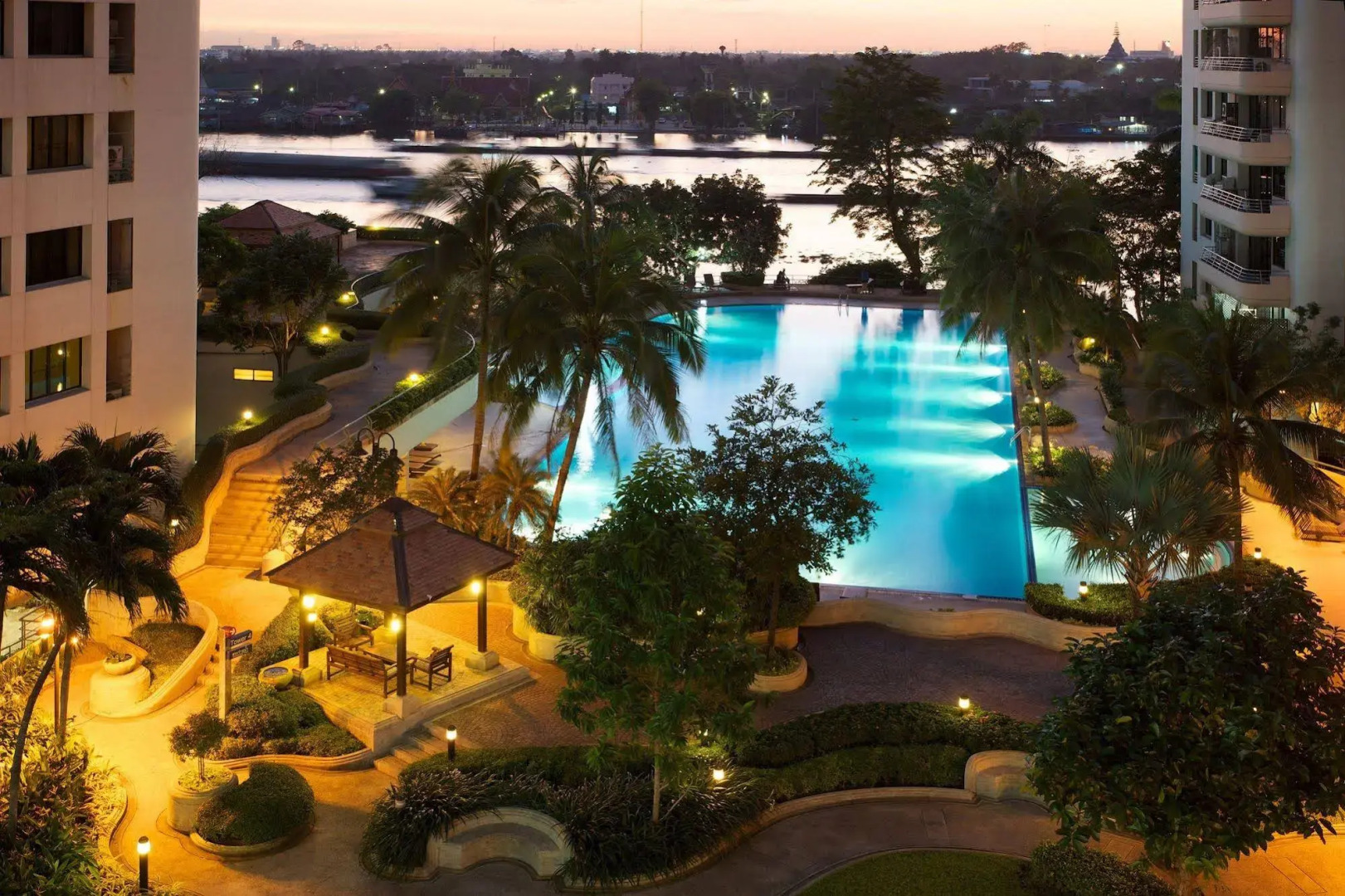 Riverine Place Hotel and Residence