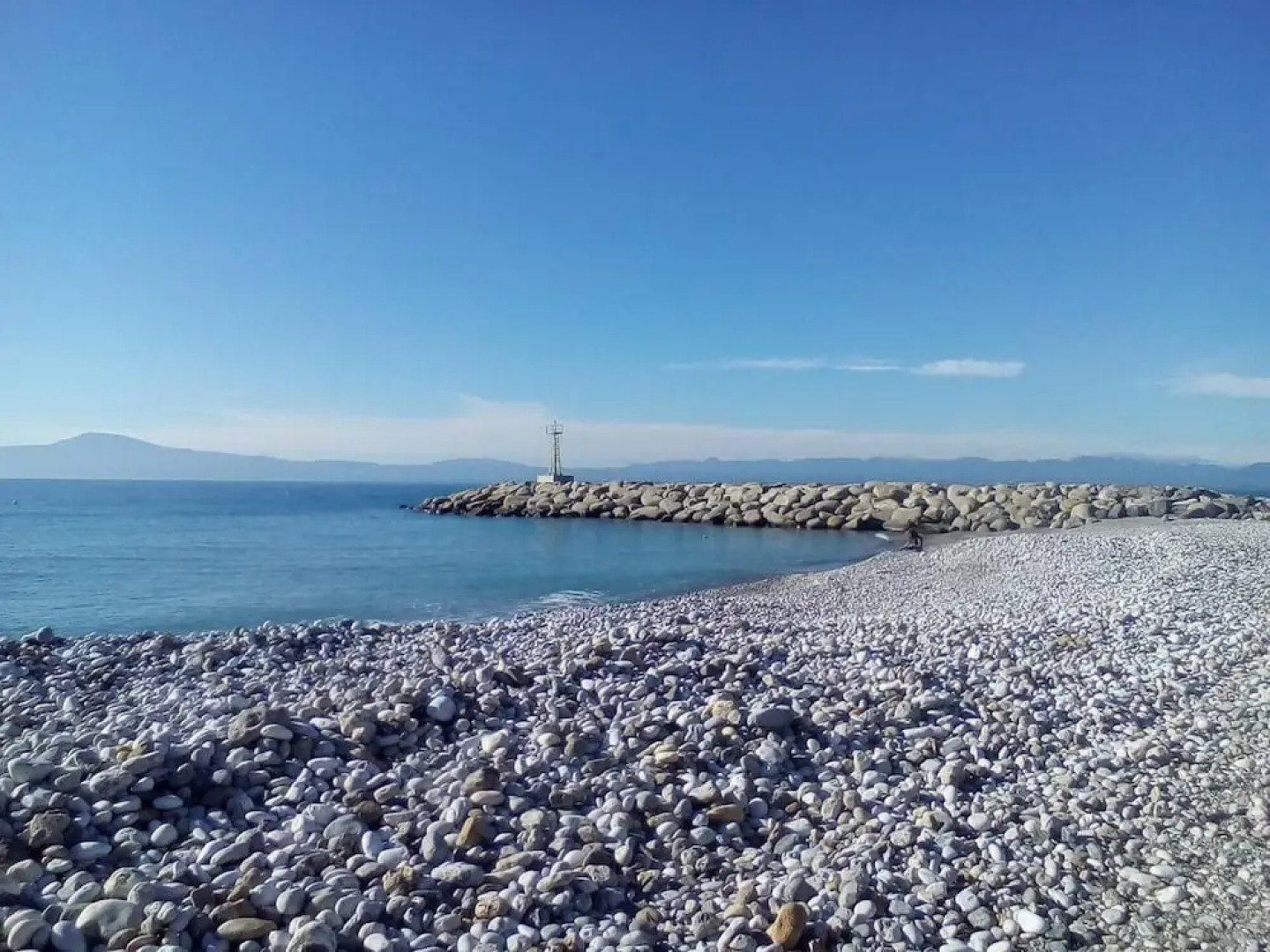 Inviting Tiny Treehouse East of Kalamata Near bay