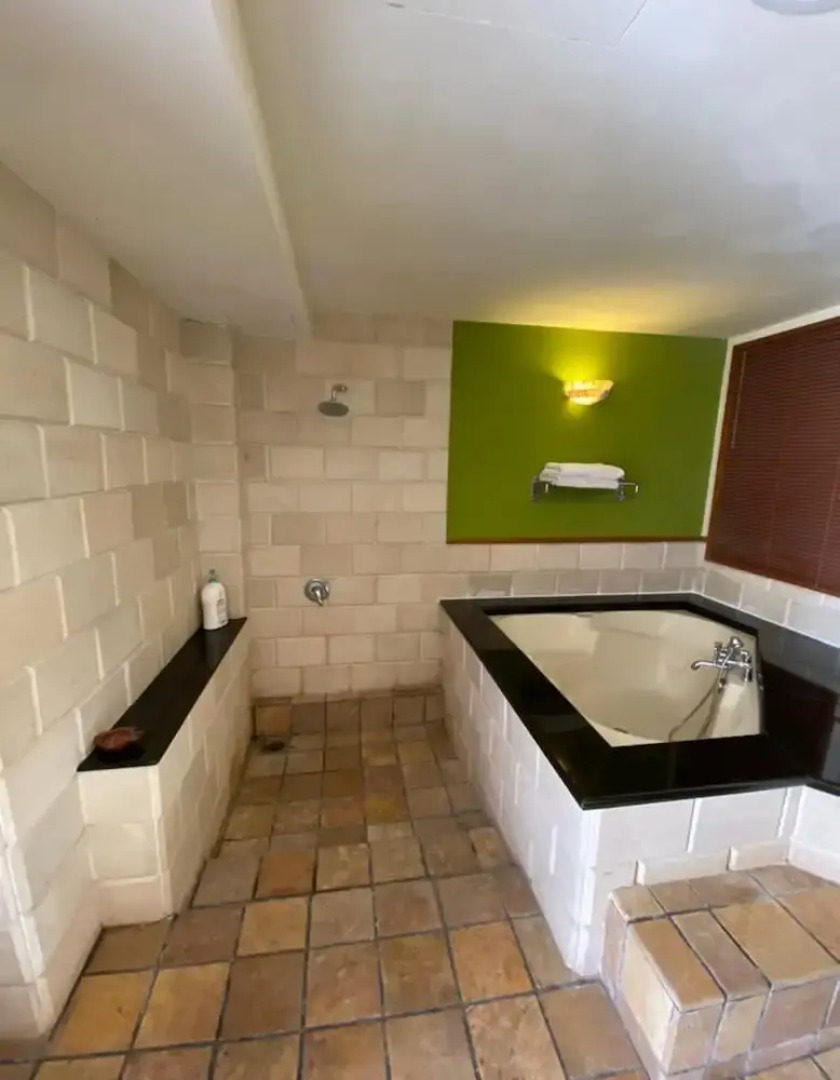 CMK & Private Water Chalet