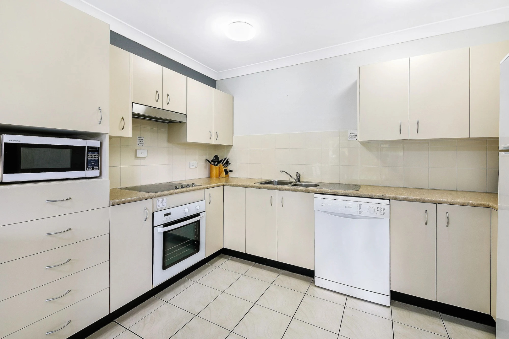 Smugglers on the Beach