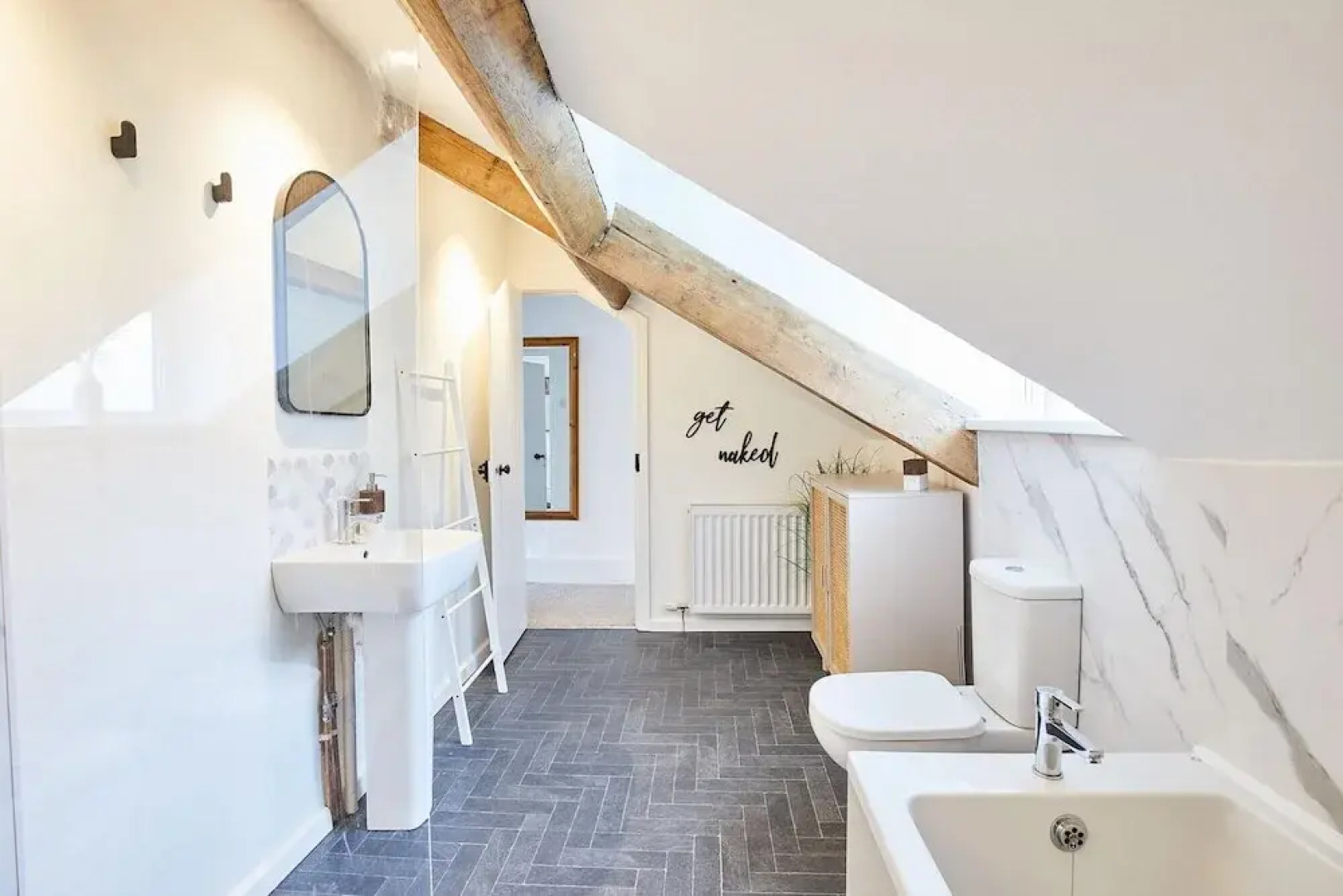 Host Stay Tally House