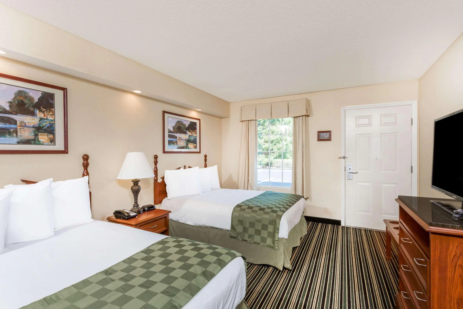 Baymont Inn & Suites - Orangeburg