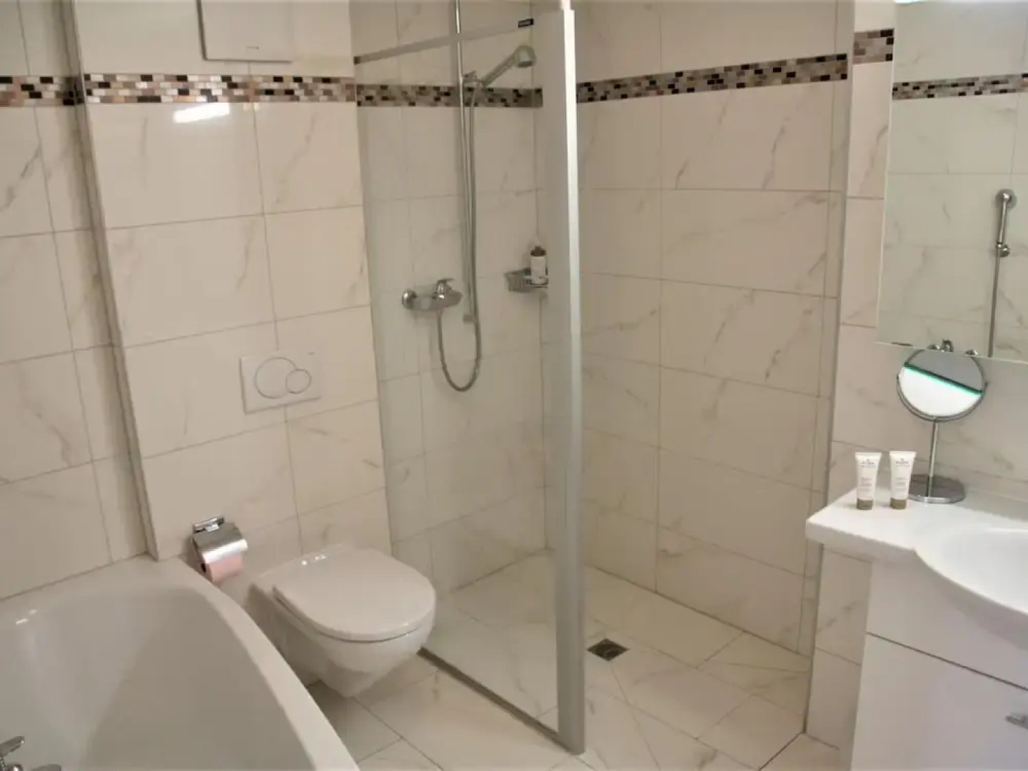 Modern Apartment With Sauna