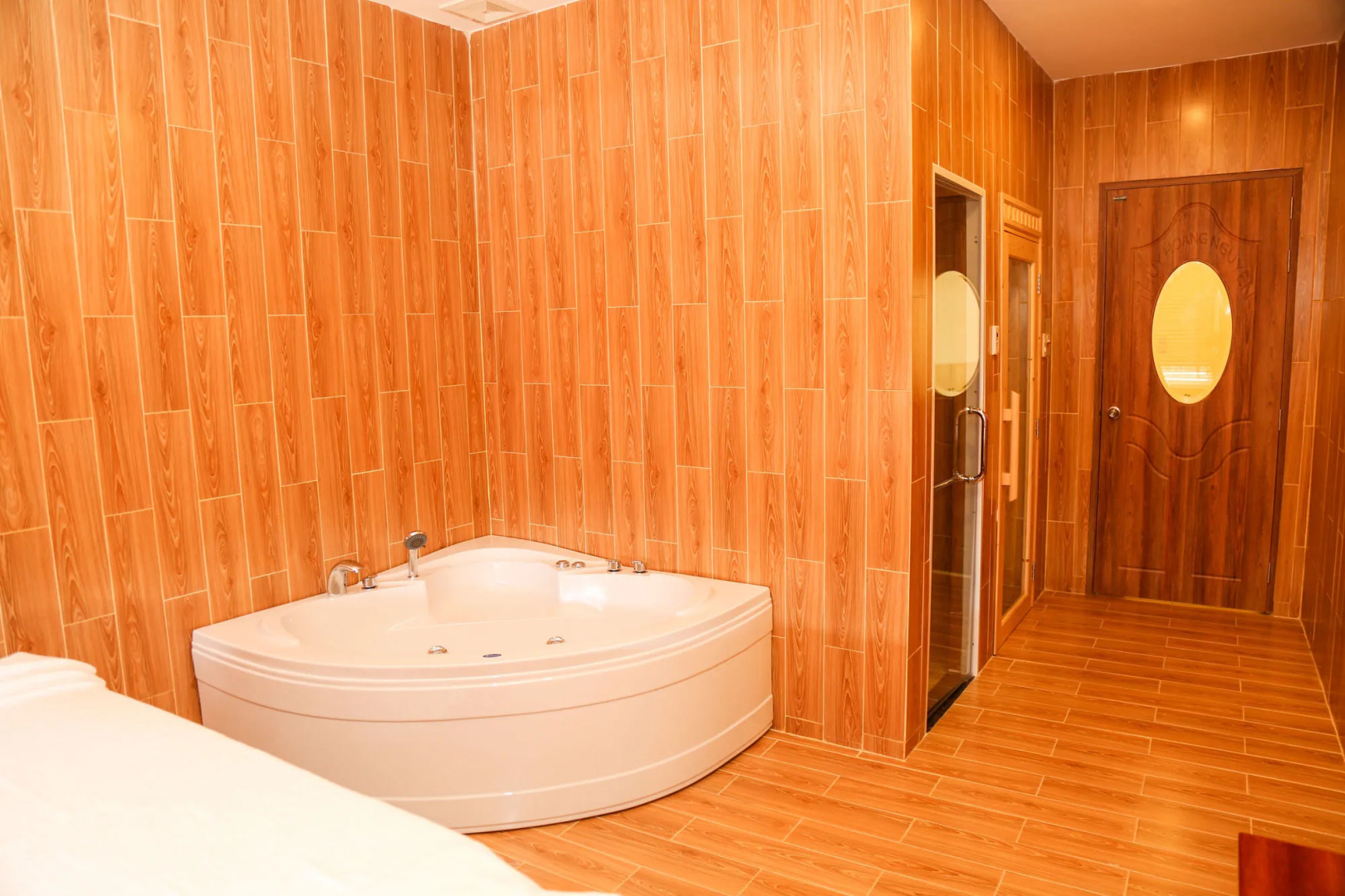 Thuy Hoang Nguyen Hotel Resort & Spa