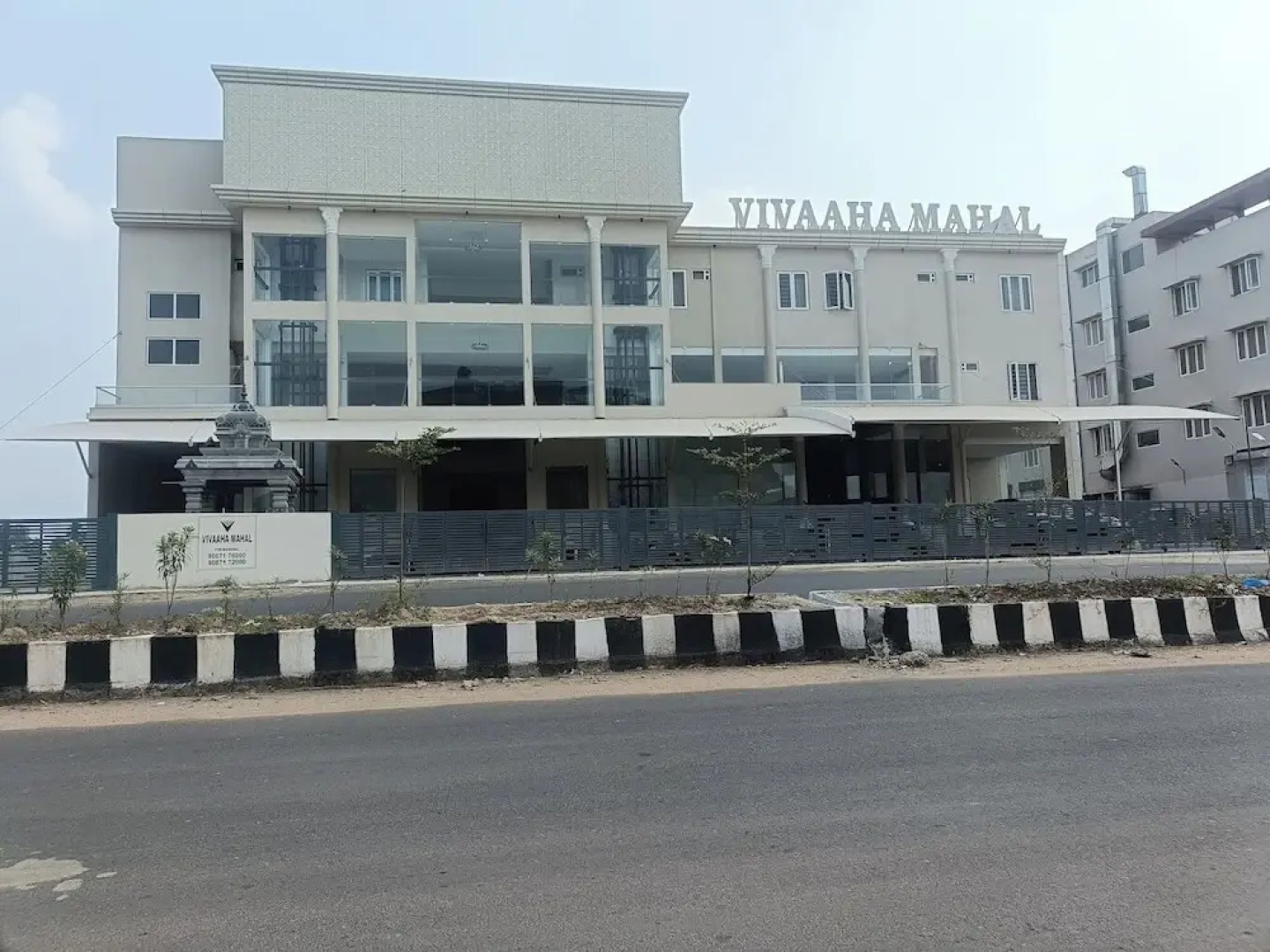 Vivaaha Mahal