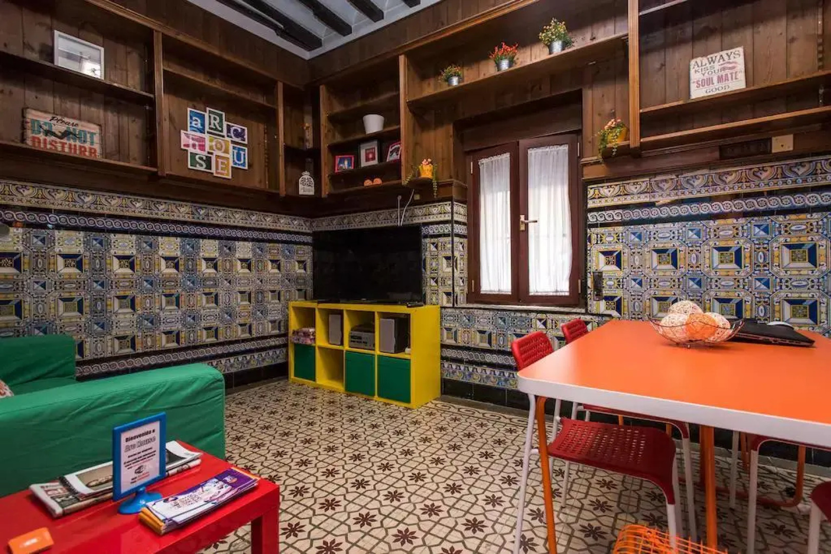 Arc House Sevilla - Hostel