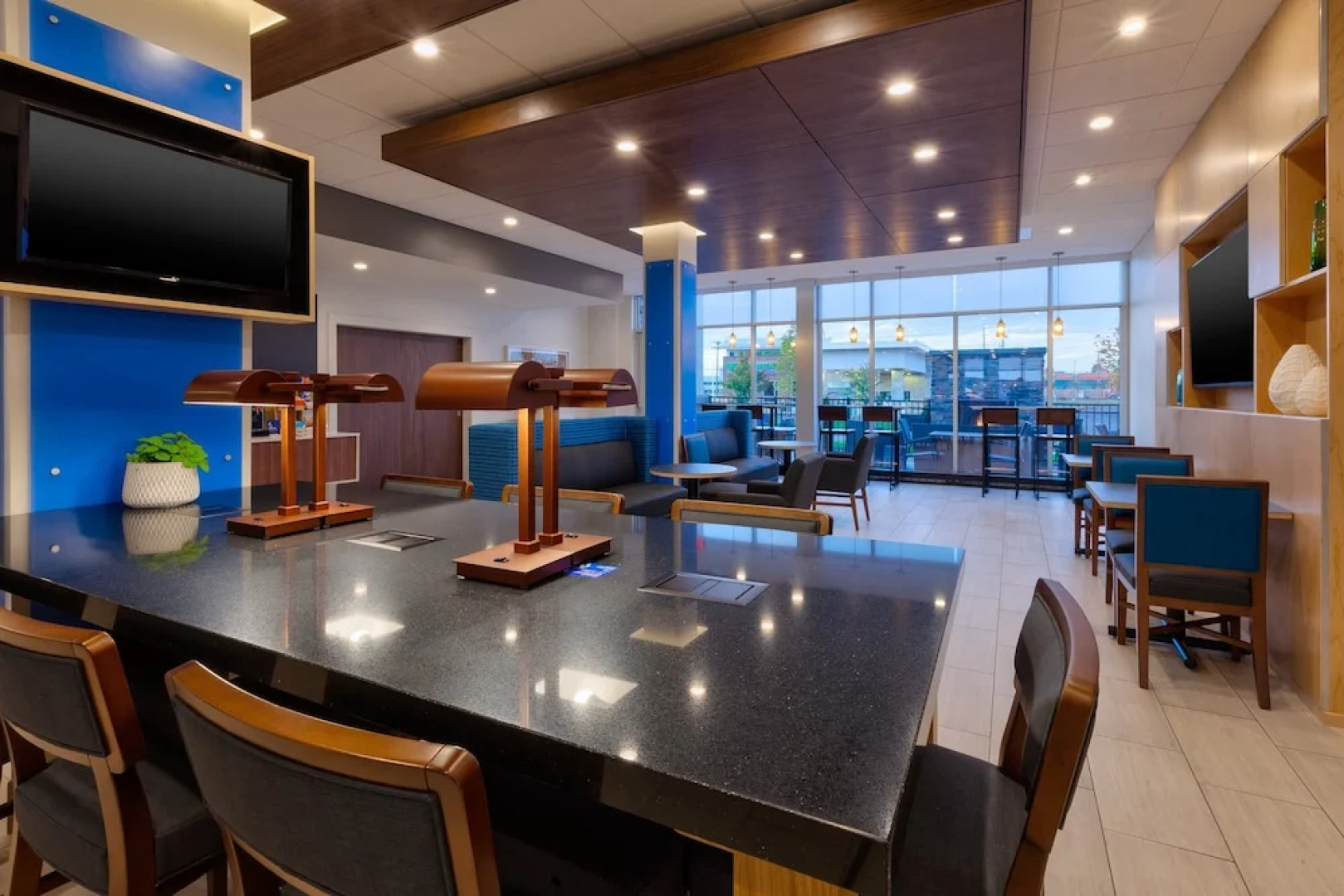 Clarion Hotel Campus Area