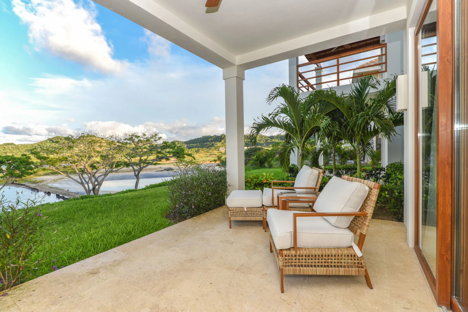 Las Verandas Hotel & Villas