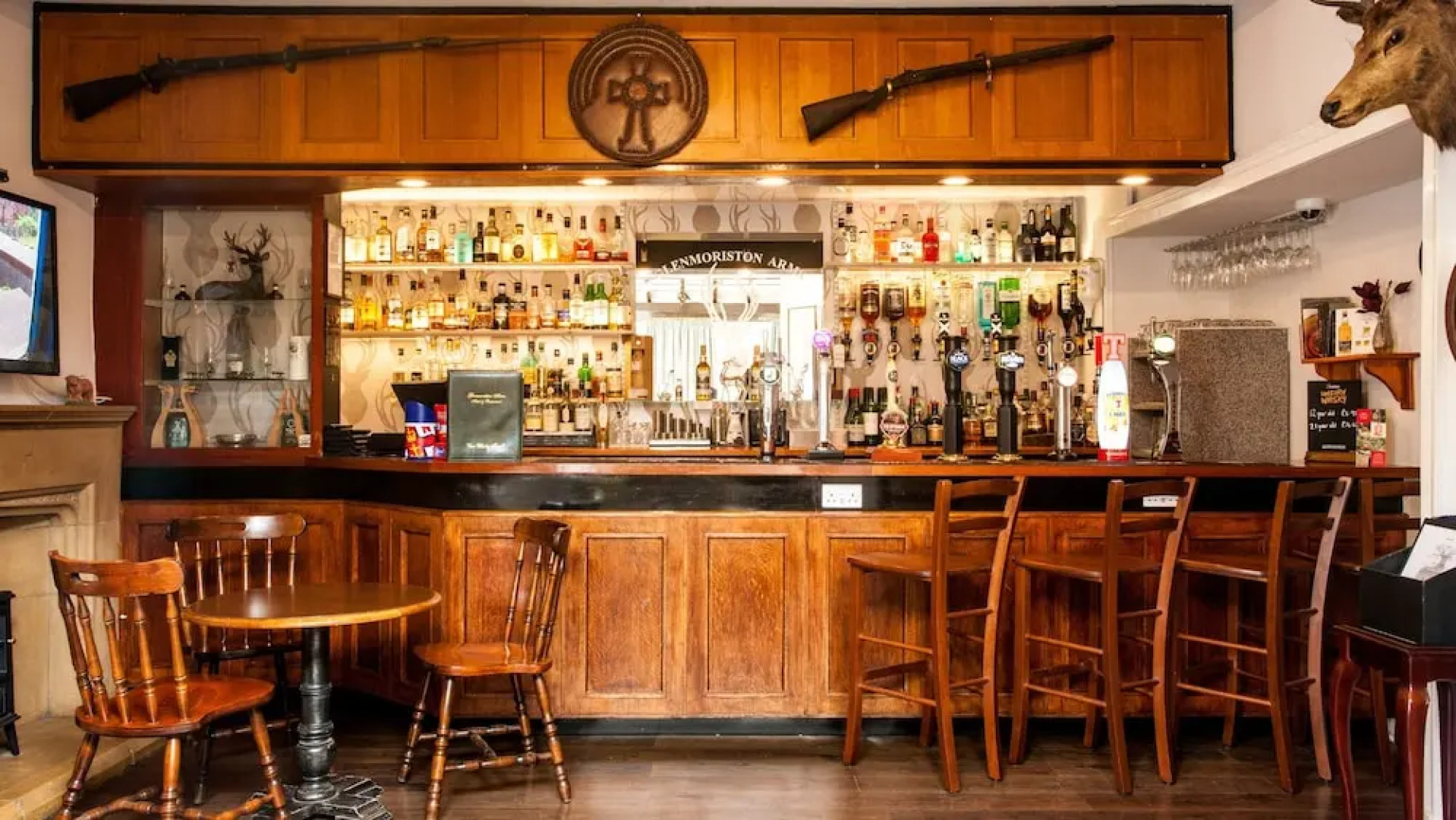 Glenmoriston Arms Hotel