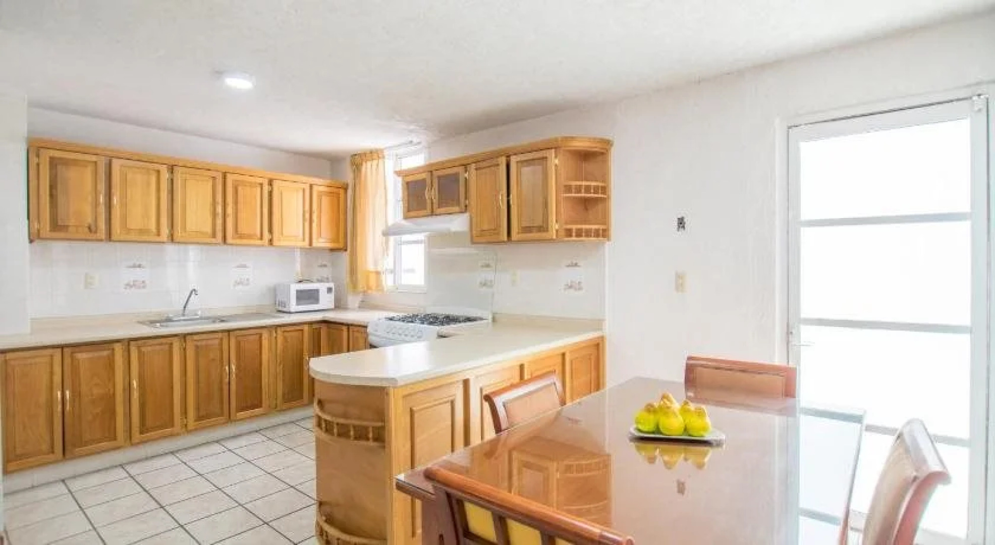 Suites Poliforum Inn