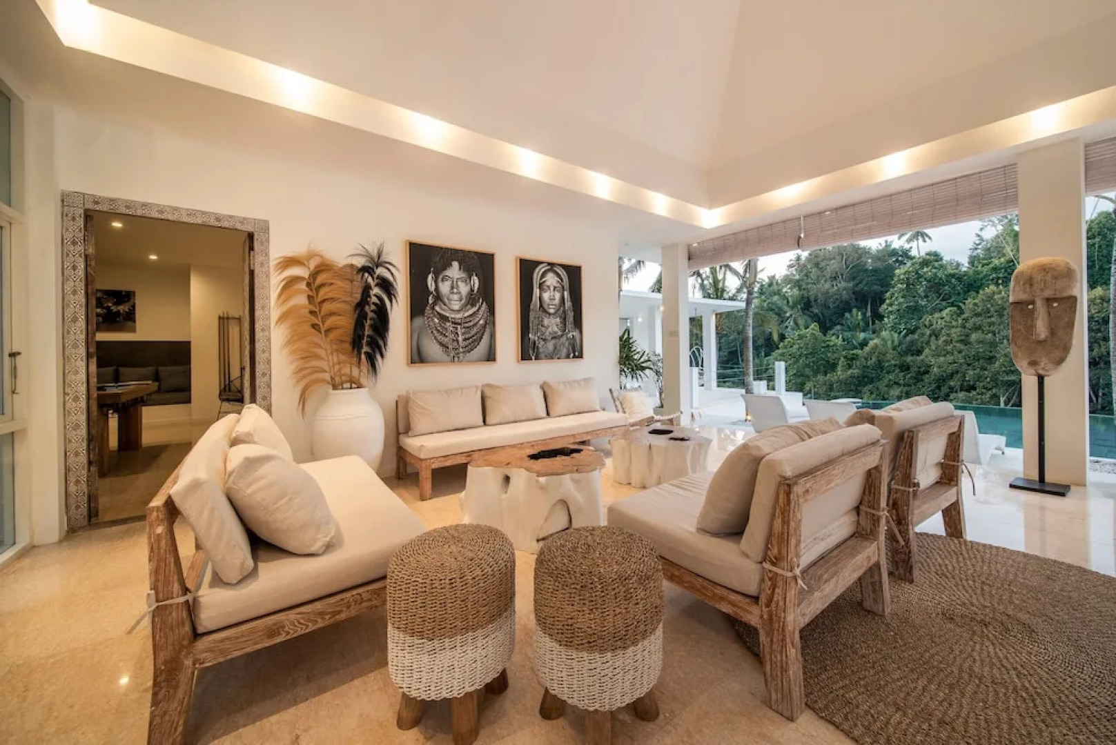 Limitless Jungle Villas Complex, 5 BR, Ubud With Staff