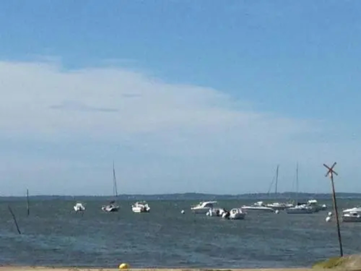 Villa 2 Chambres Bassin D'Arcachon Dans Quartier Residentiel.