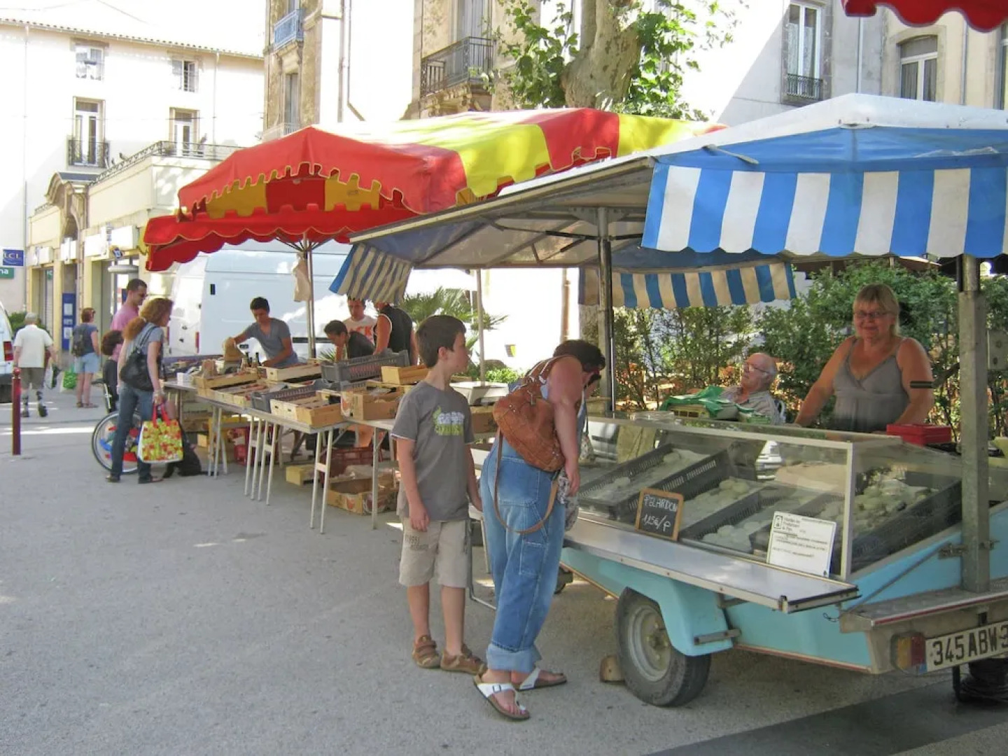 Spectacular Villa in Viols-en-laval With Swimming Pool